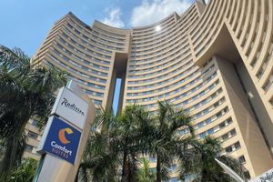 Alojamiento - Comfort Suites Alphaville