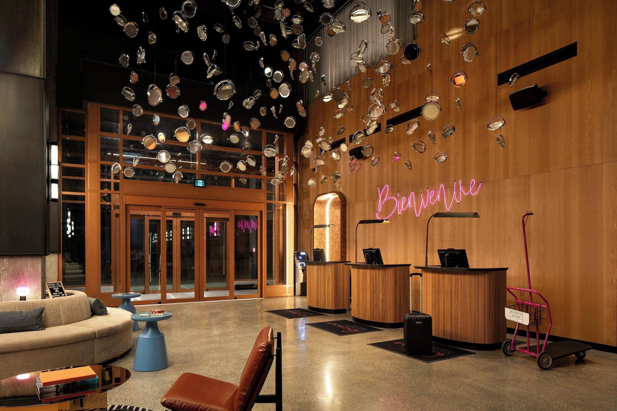 Vista Lobby New Hotel Moxy Montreal Downtown
