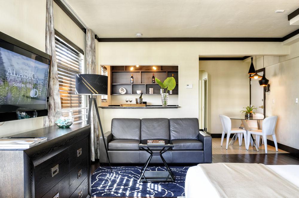 Hotel Lincoln Arms Suites