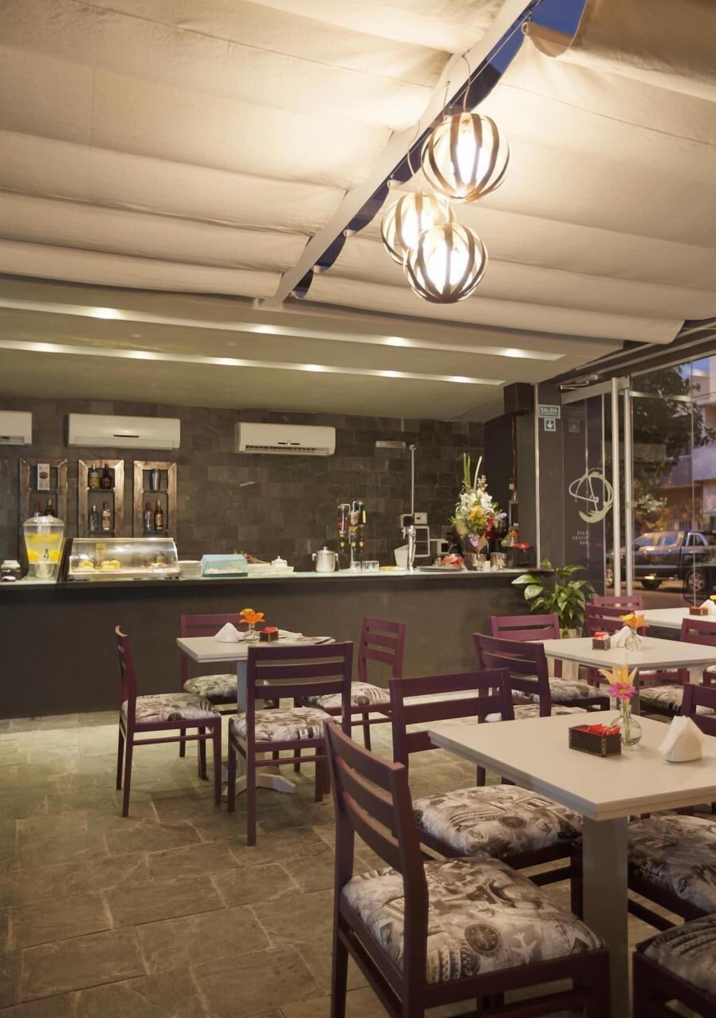 Restaurant Ambit Boulevard Hotel Boutique