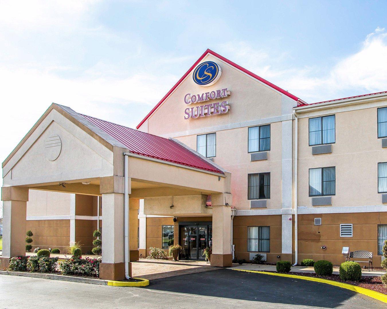 Vista Exterior Comfort Suites near I-80 and I-94