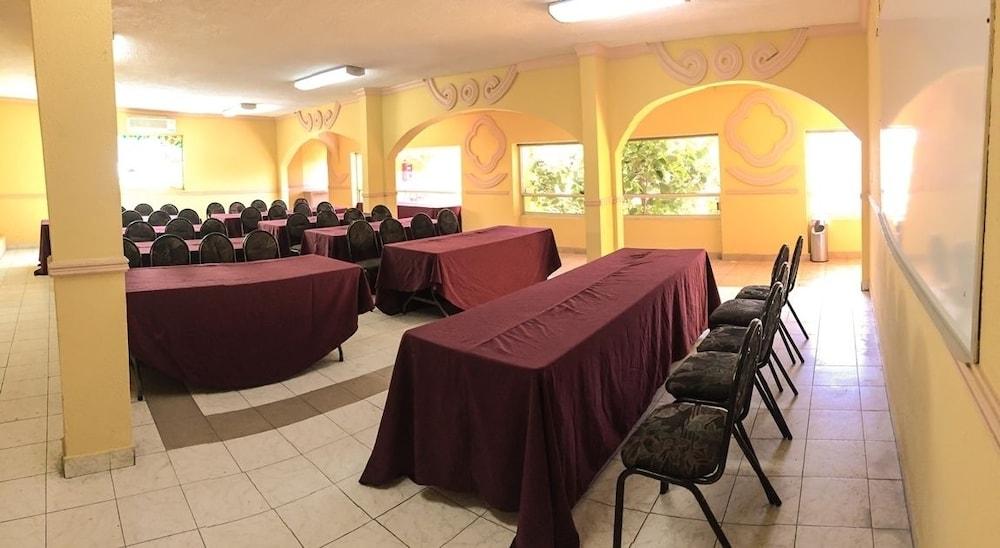 Sala de Reuniones Hotel Posada del Sol Inn