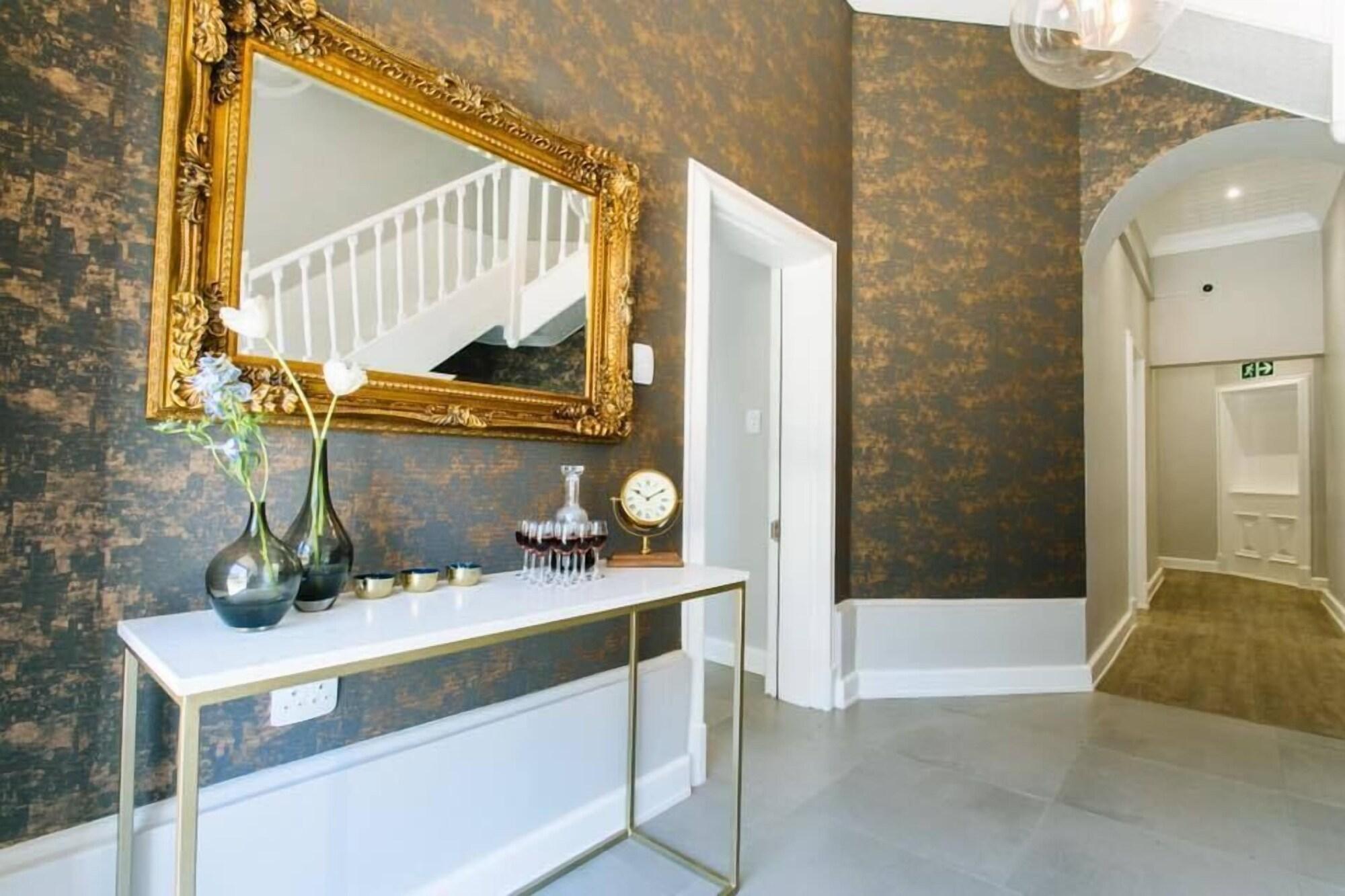 Instalaciones Recreativas 30 on Whites Guesthouse