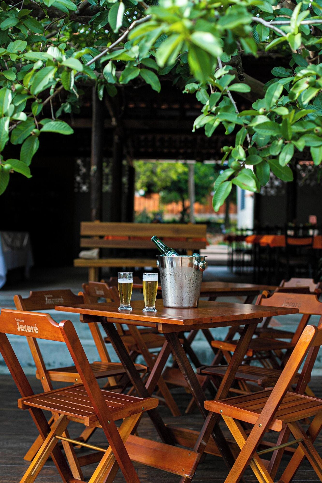 Bar/Salón Vila Jacaré