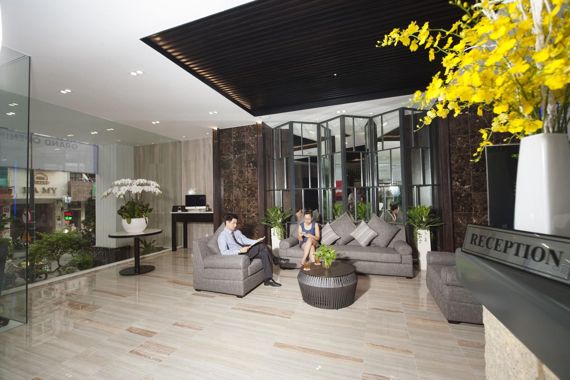 Vista Lobby Sunrise Central Hotel