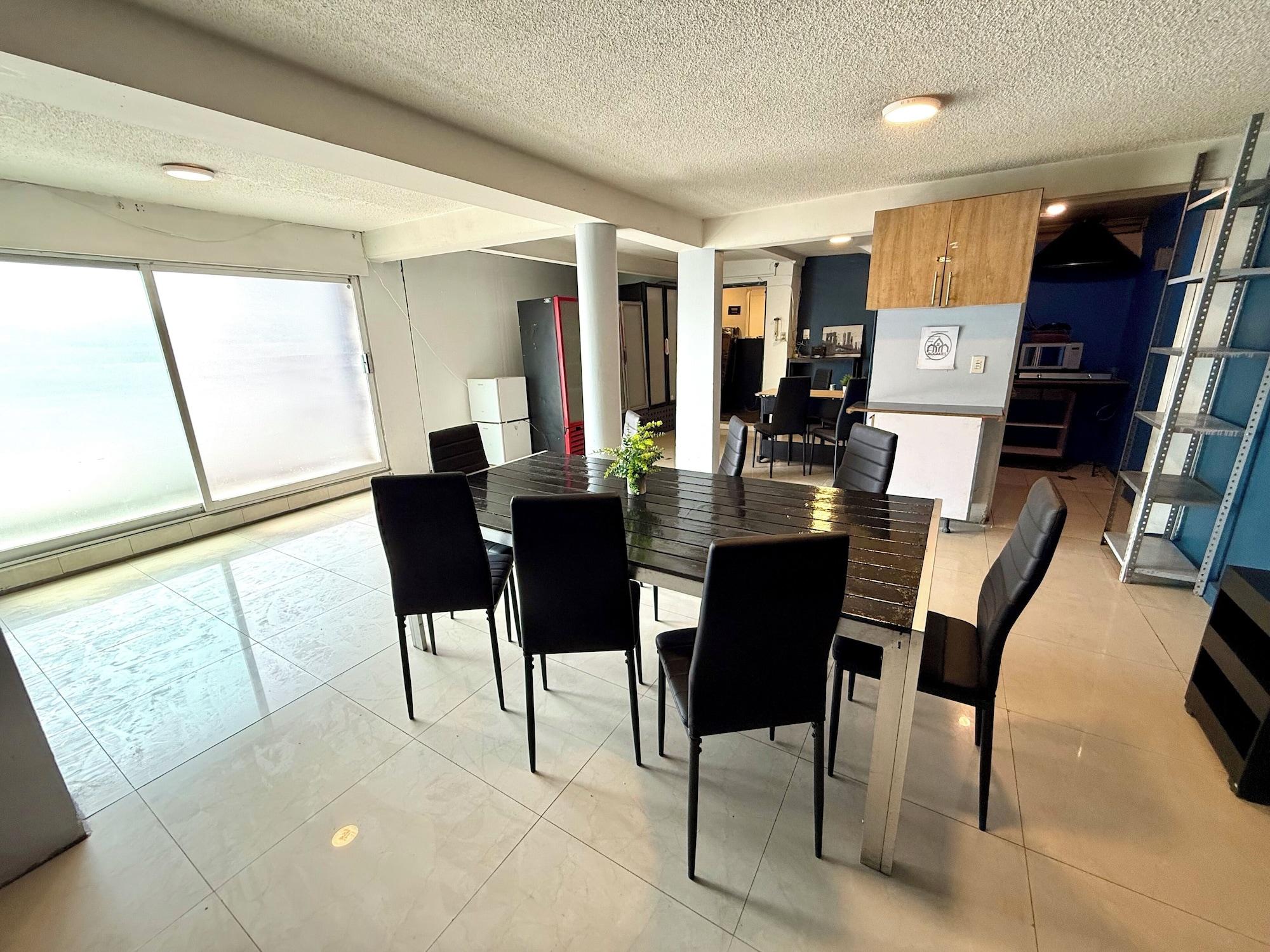 Área de desayuno RHM Spaces - Santa Maria