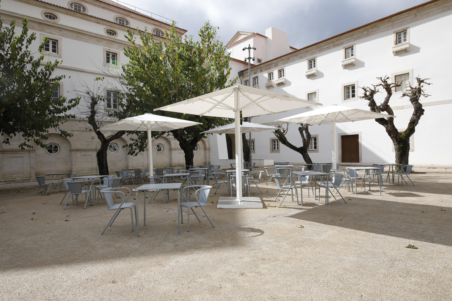 Varios Montebelo Mosteiro de Alcobaça Historic Hotel