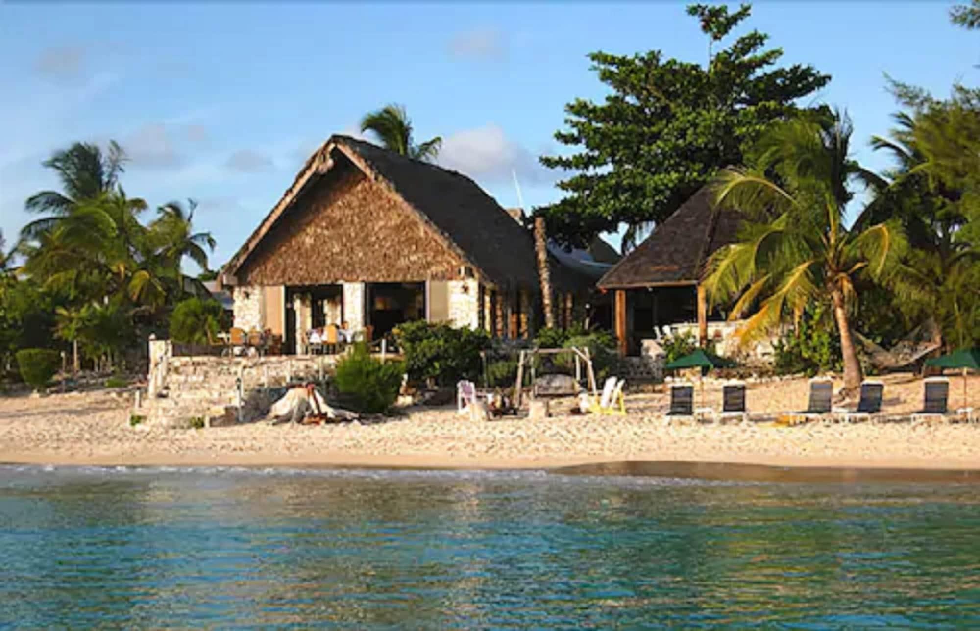 Playa Fernandez Bay Village