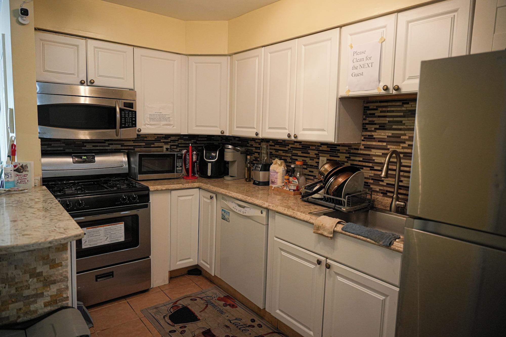 Comodidades del Alojamiento Divine Villa and Resorts- 67 Sherman Ave