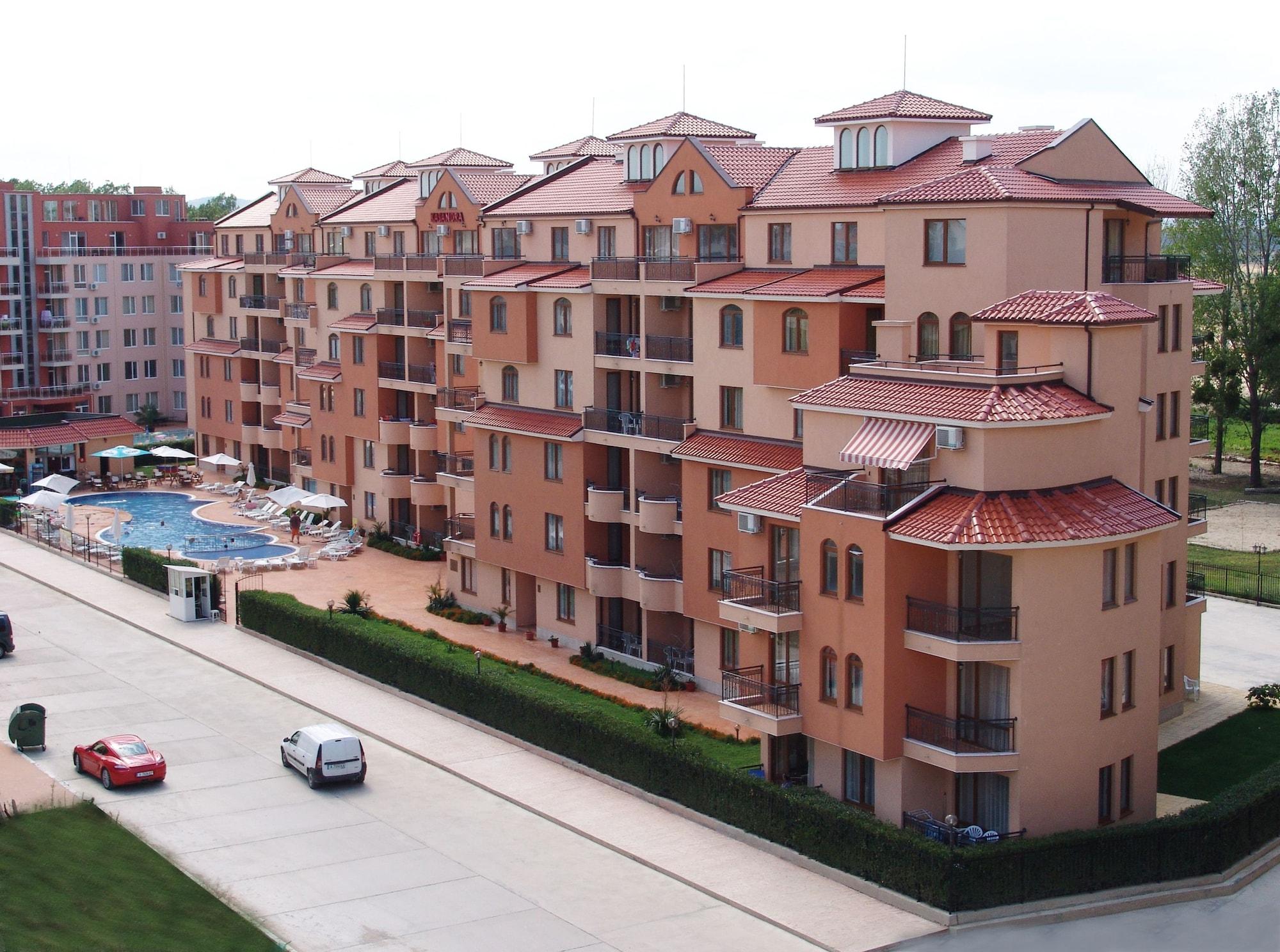 Varios Apart-hotel Kasandra