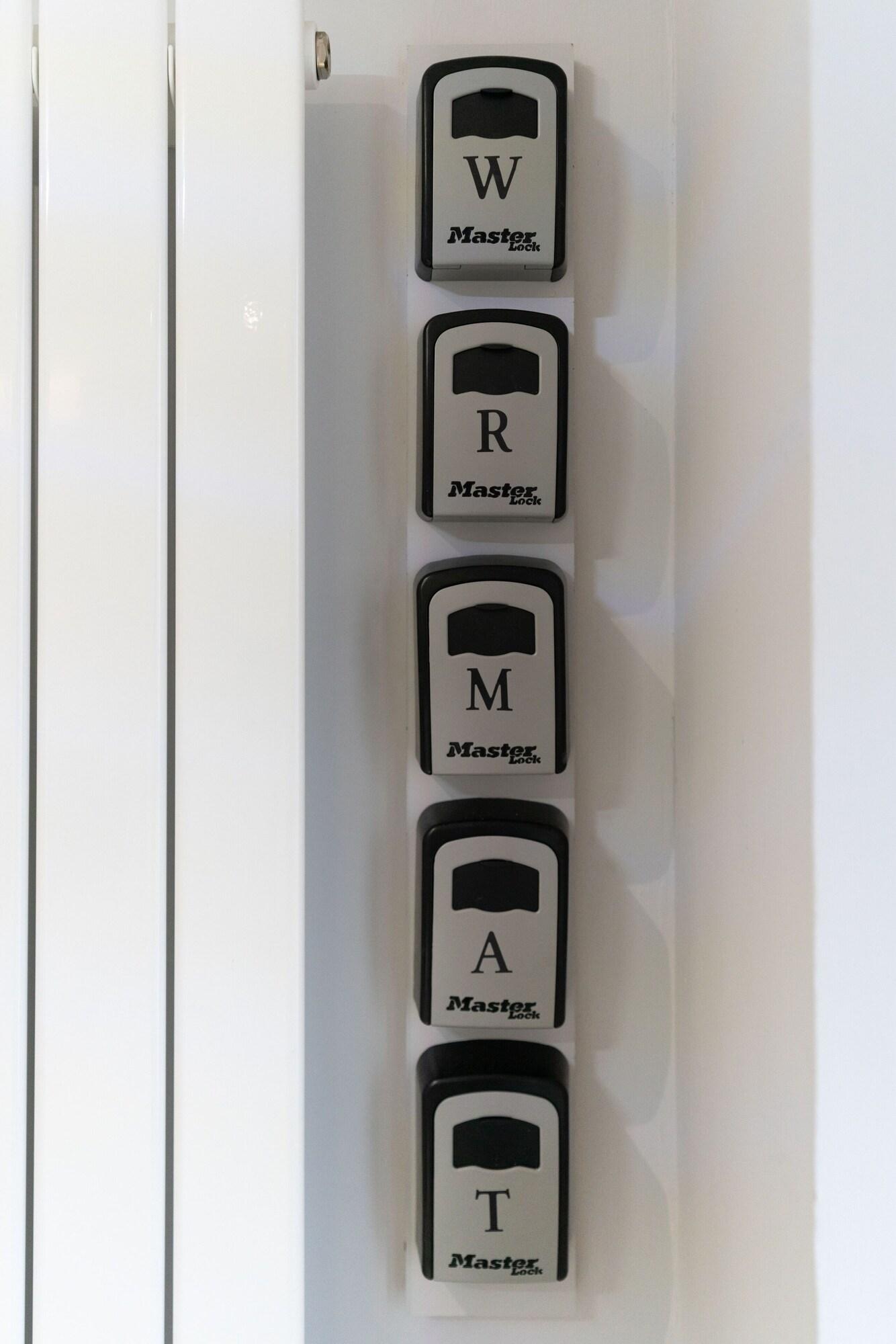 Vista Lobby Luxury 5BD Guesthouse