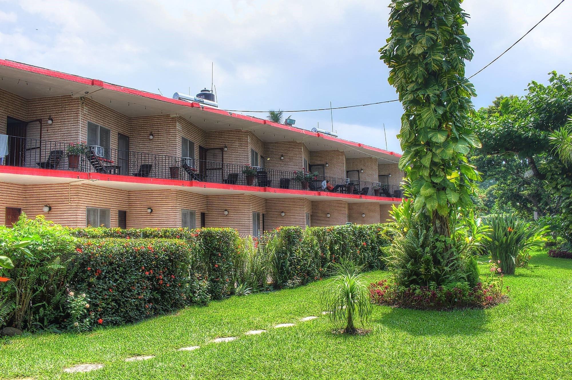 Vista Exterior Hotel Posada Koniapan