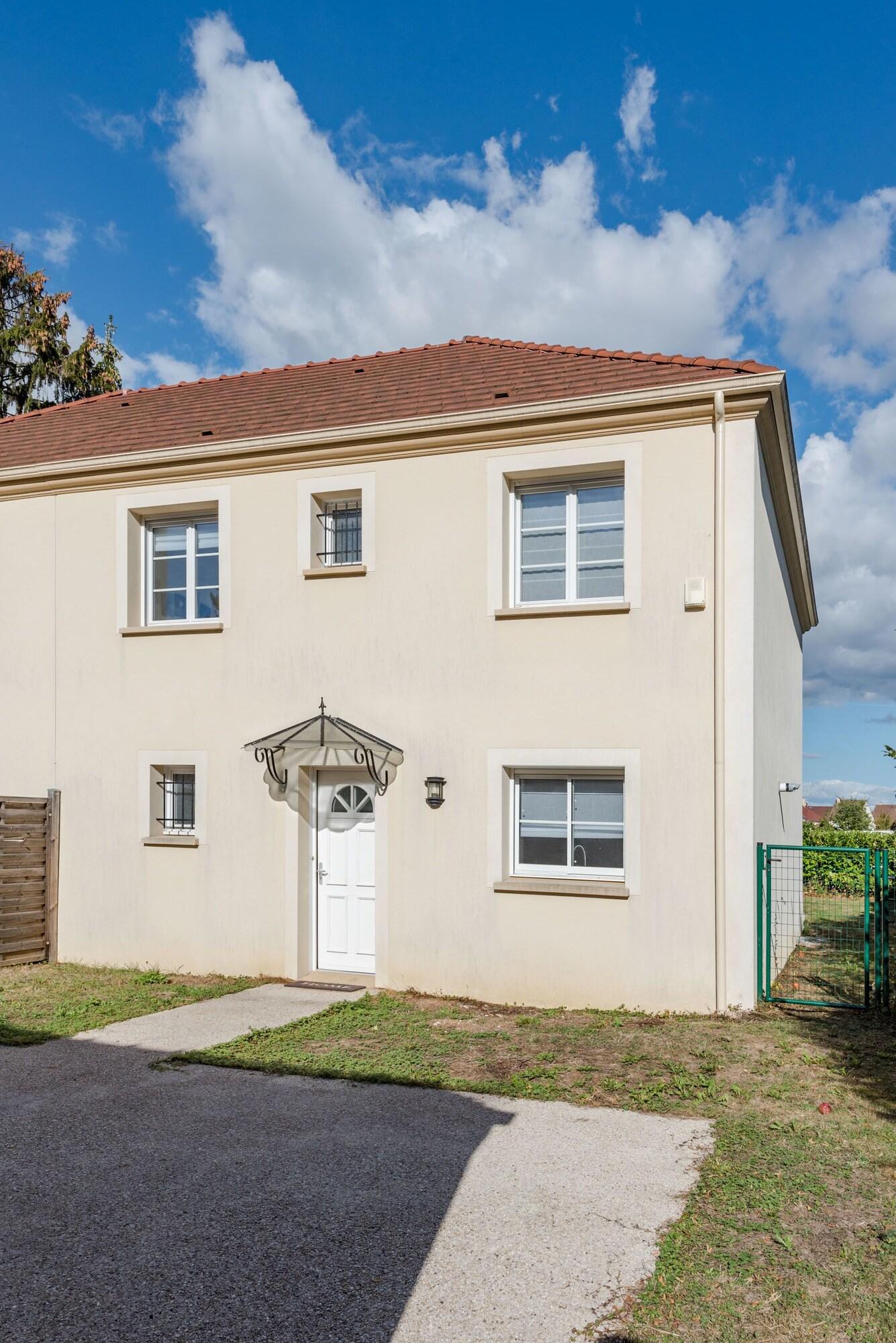 Vista Exterior B&B House in Disneyland