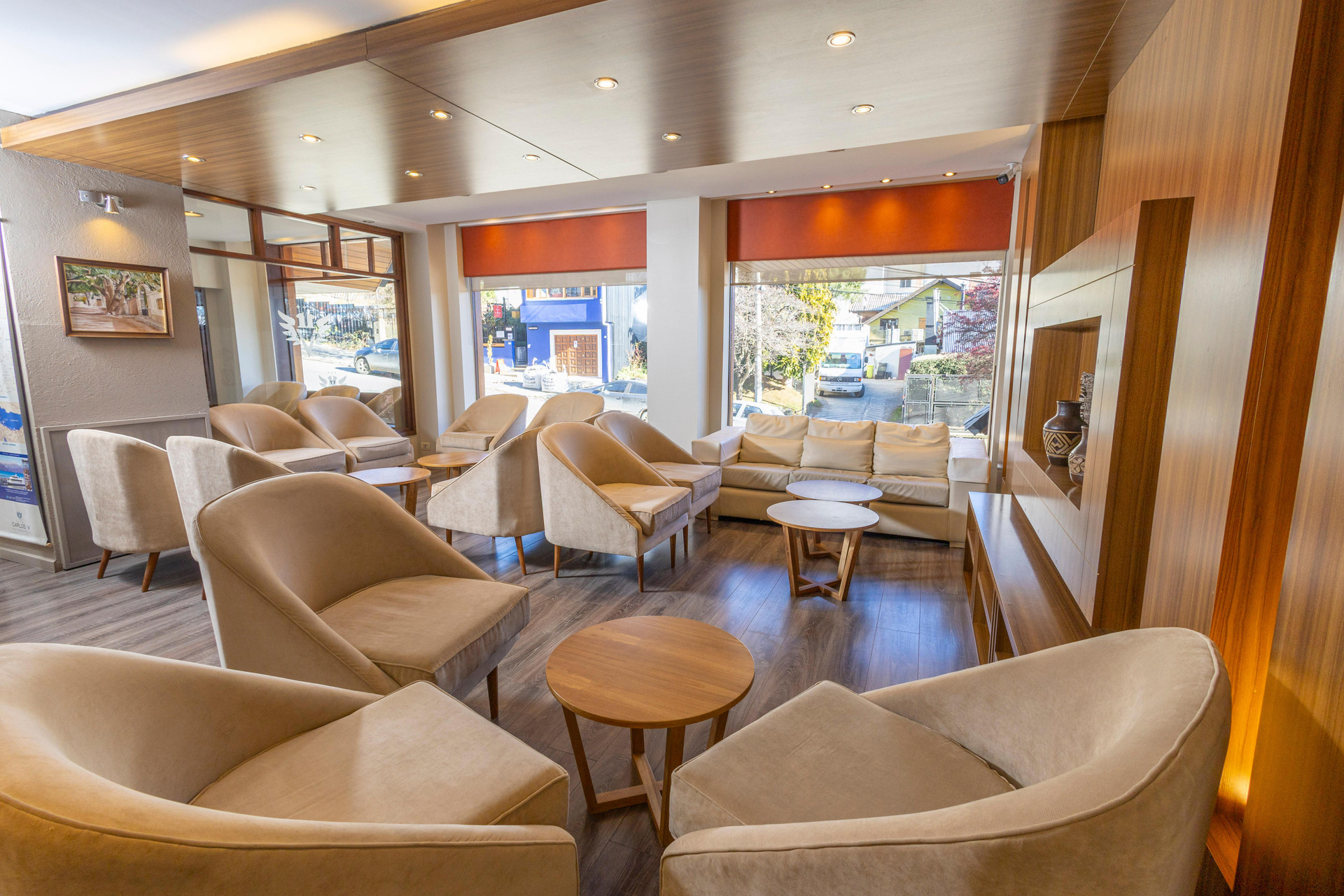 Vista Lobby Hotel Carlos V Patagonia