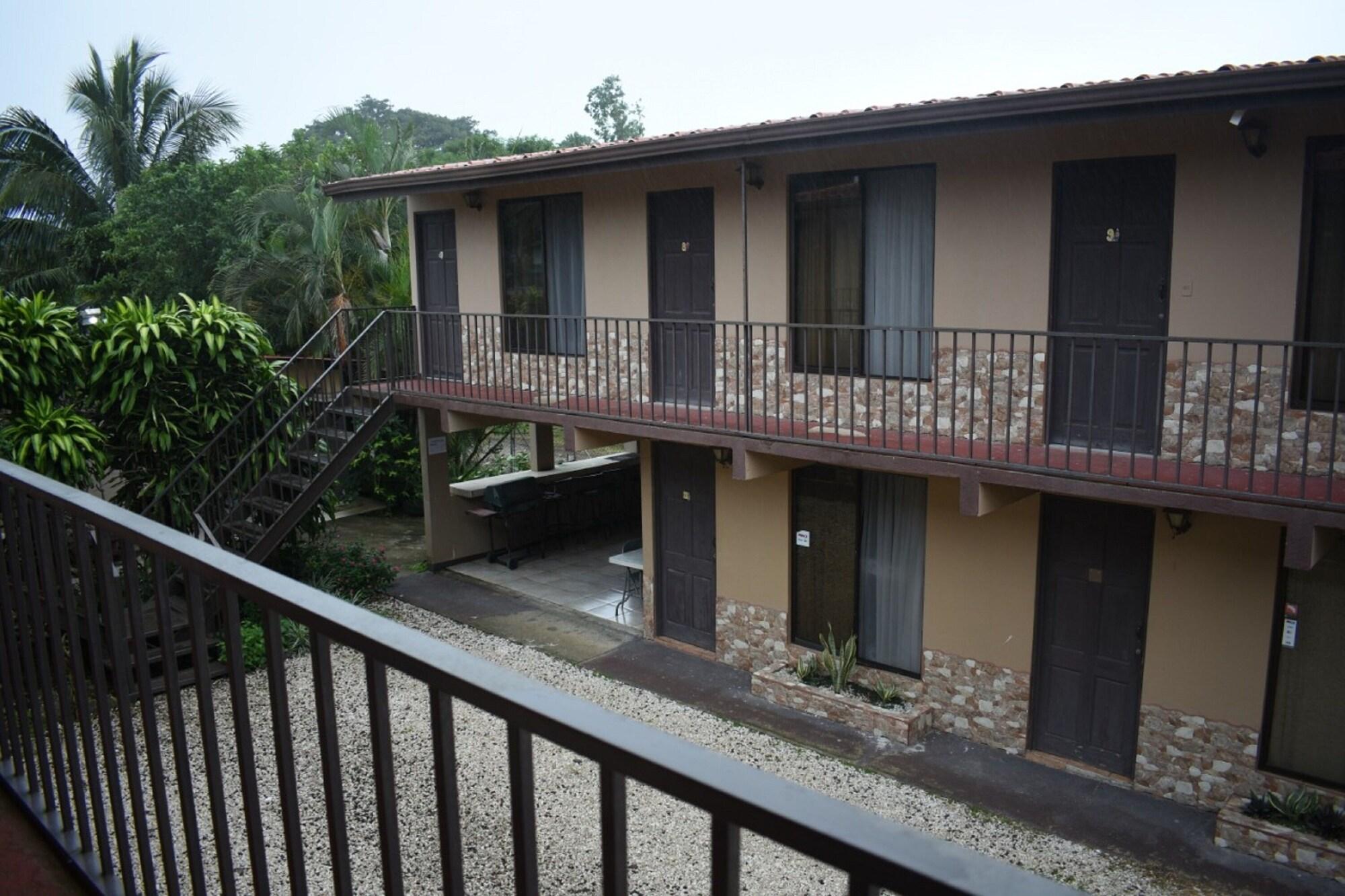 Varios Cabinas Bachelor