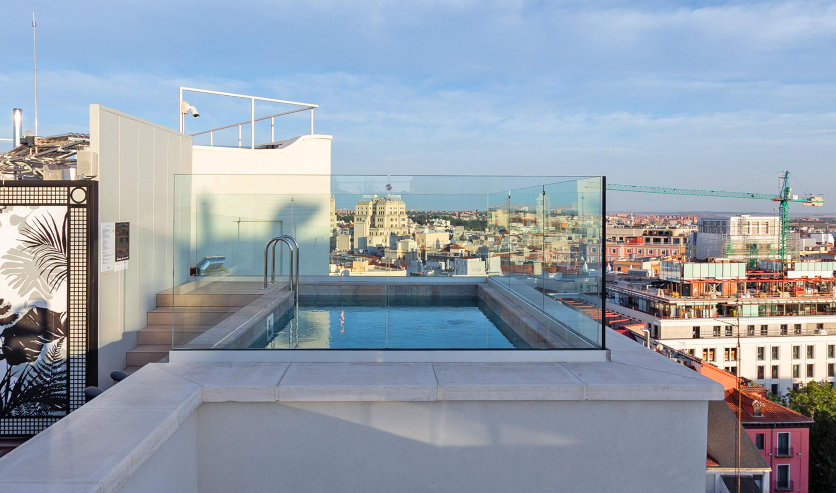 Vista Piscina Pestana CR7 Gran Vía Madrid