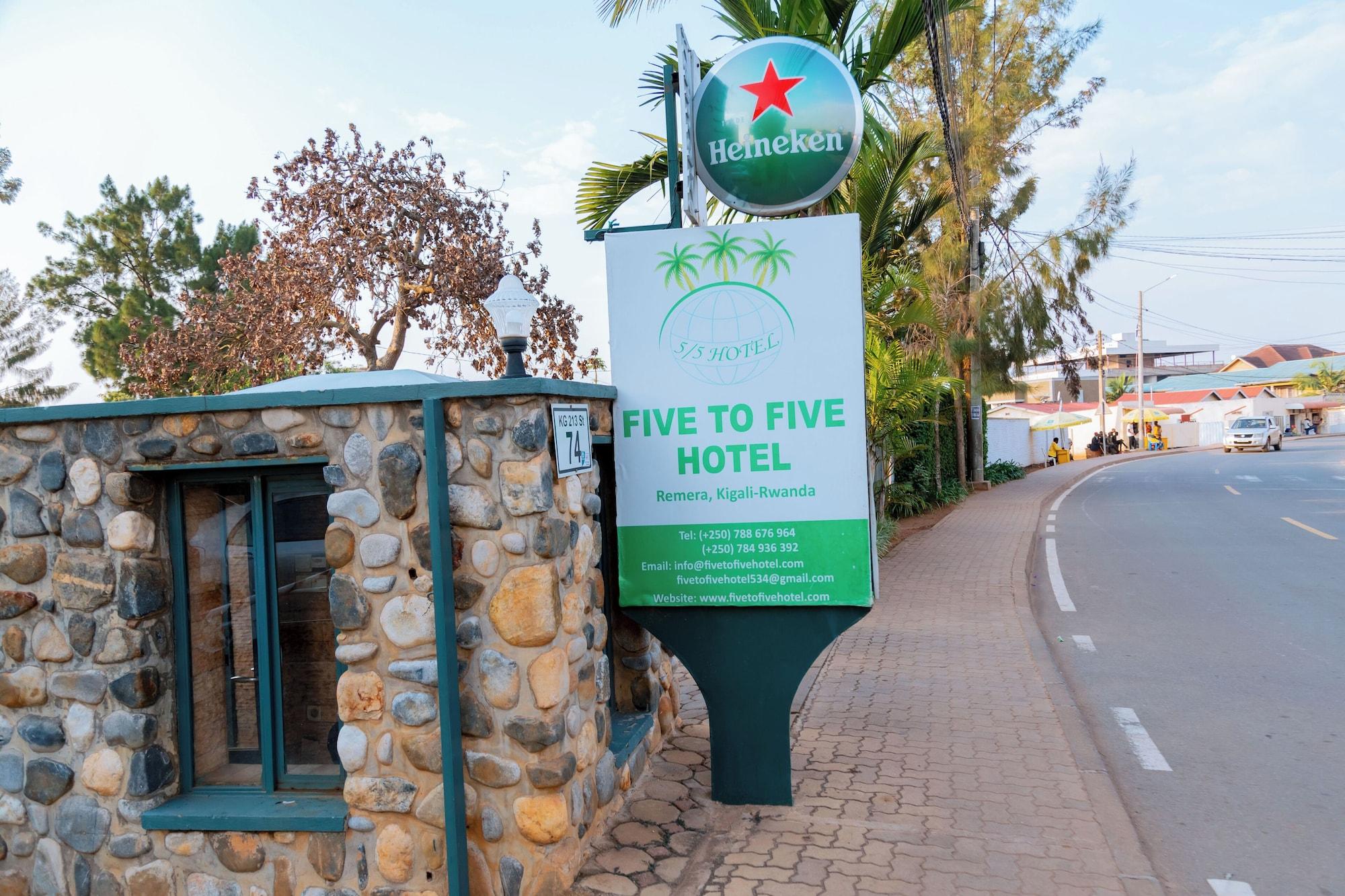 Vista Exterior Five to Five Hotel