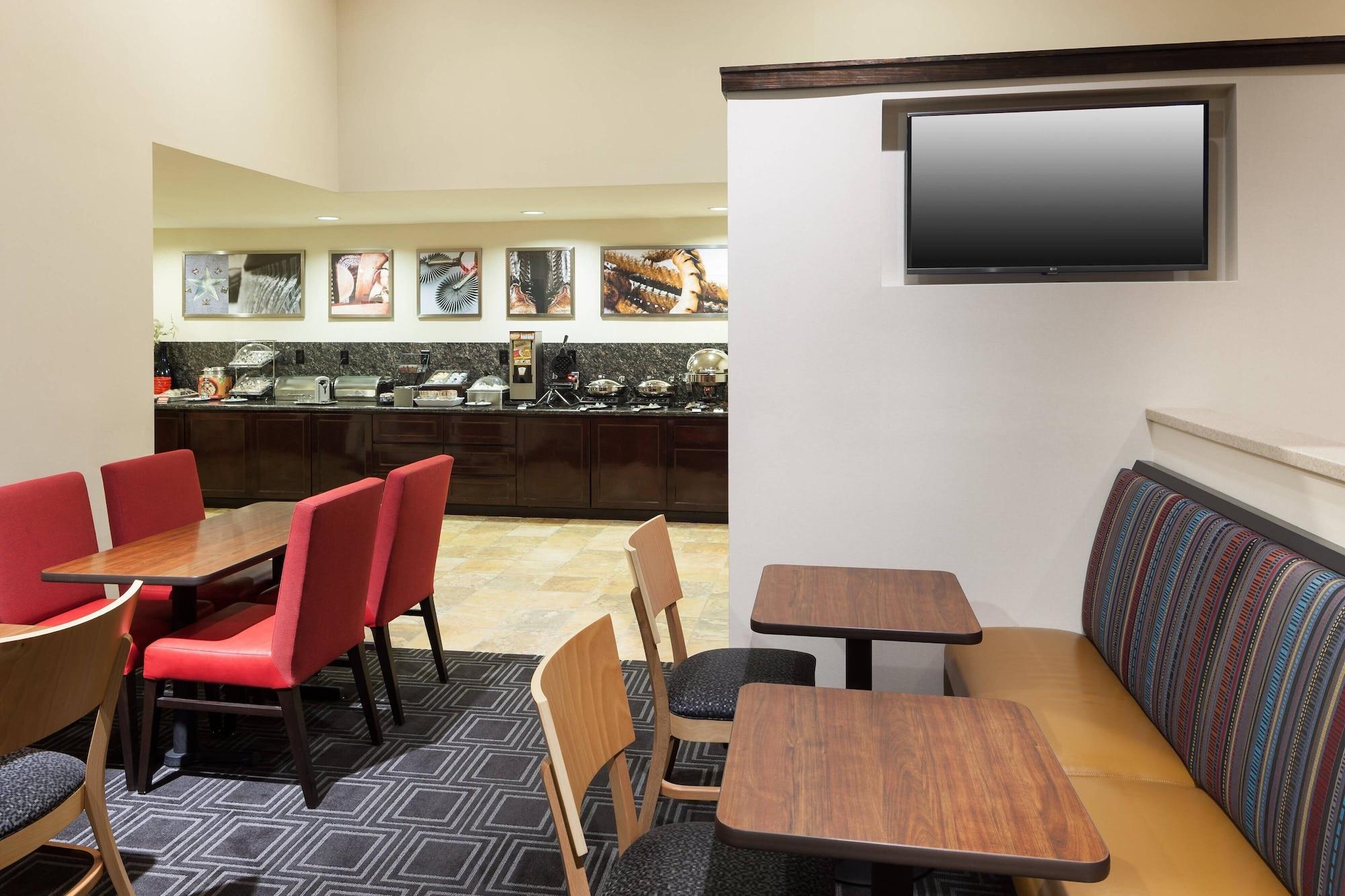 Restaurant TownePlace Suites by Marriott San Antonio Airport