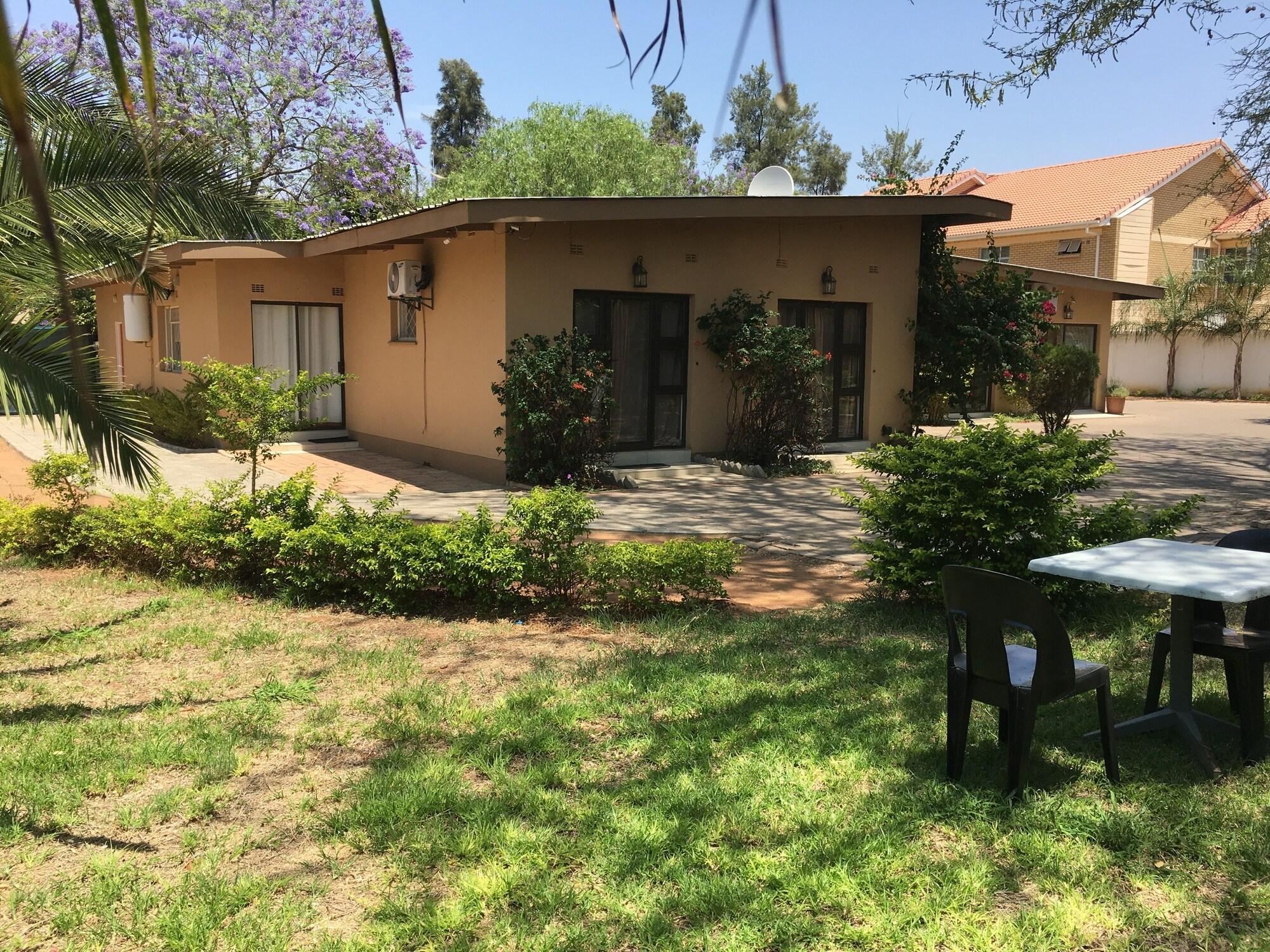 Varios Havilla Guest House