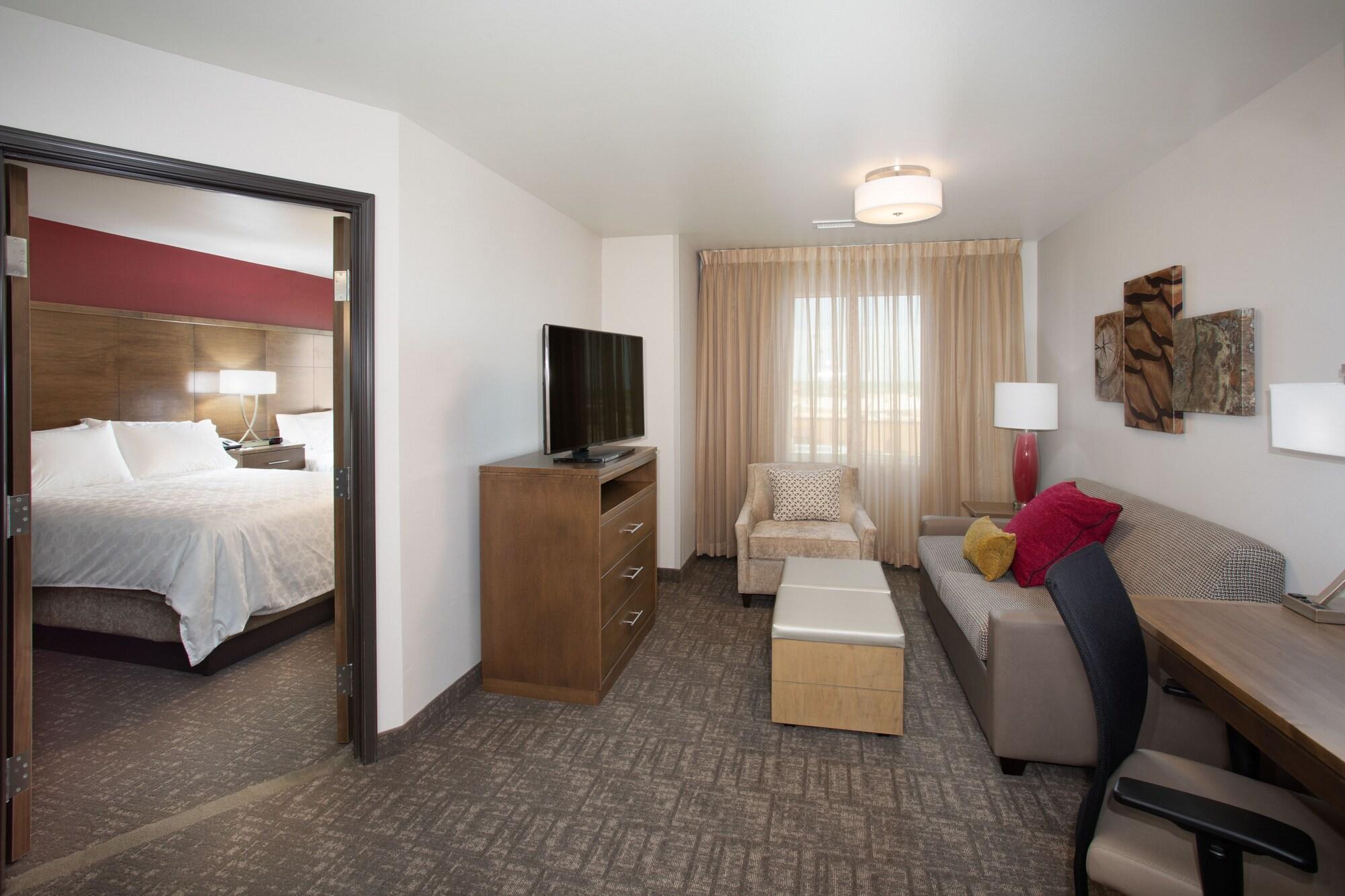 Habitación Staybridge Suites Rapid City - Rushmore by IHG