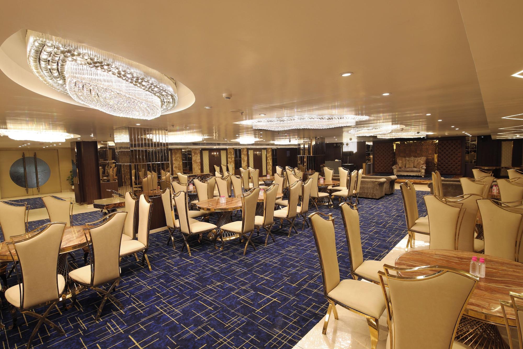 Salón de Baile Hotel Harmony Inn