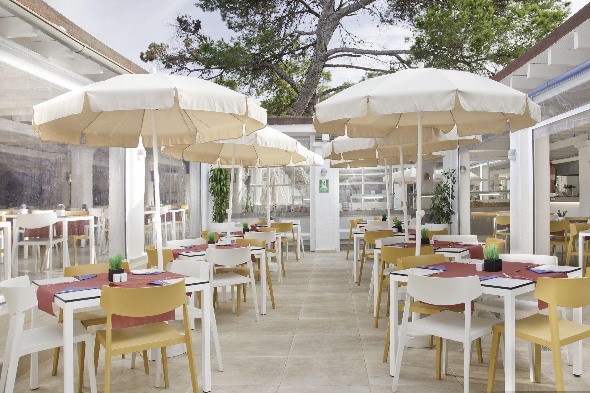 Restaurant azuLine Club Punta Arabí