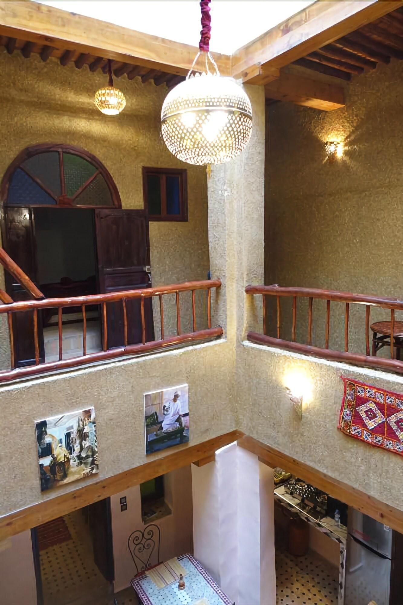 Vista Lobby Dar talas
