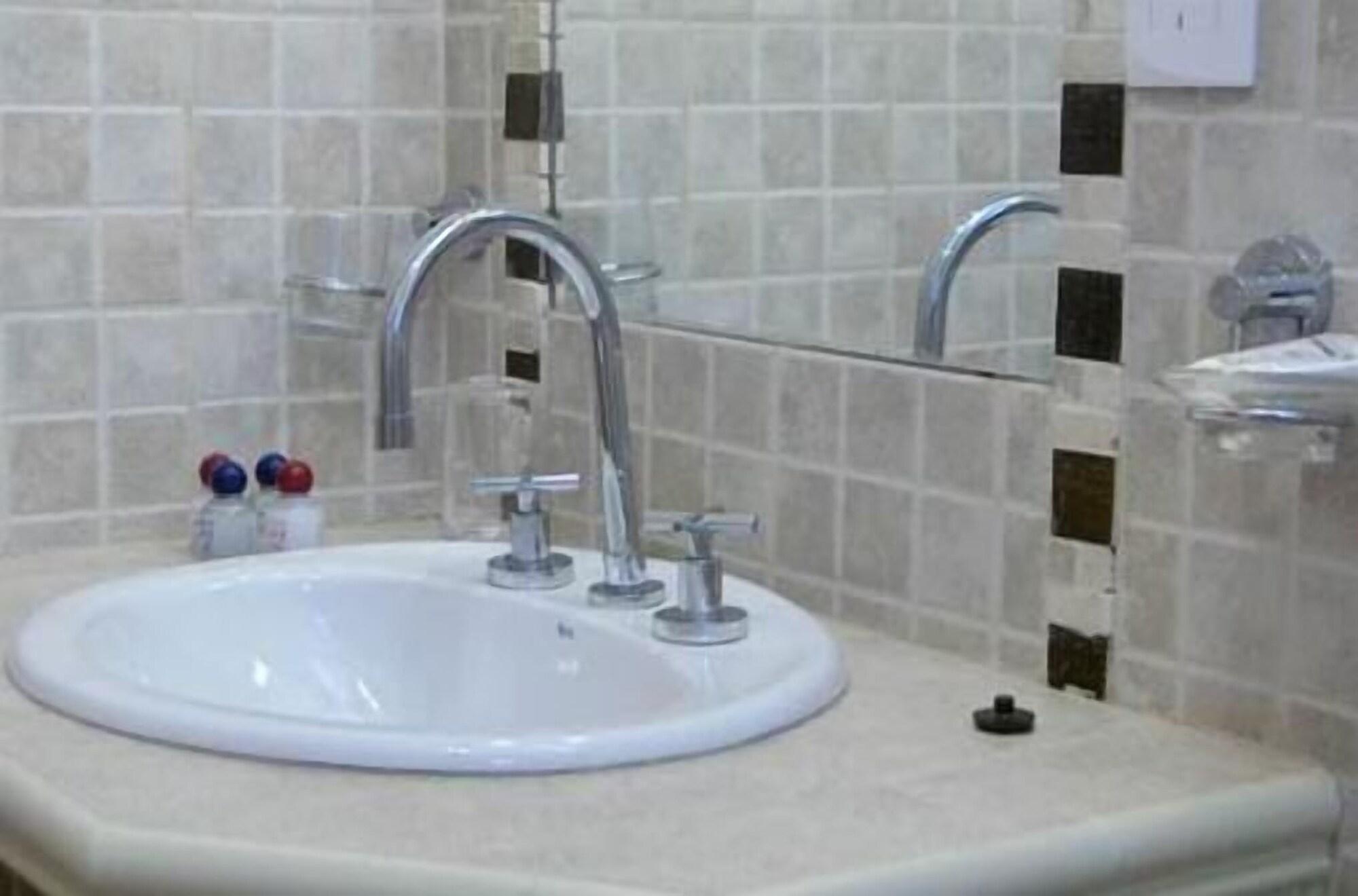 Equipamiento de Habitación Amparo Hosteria