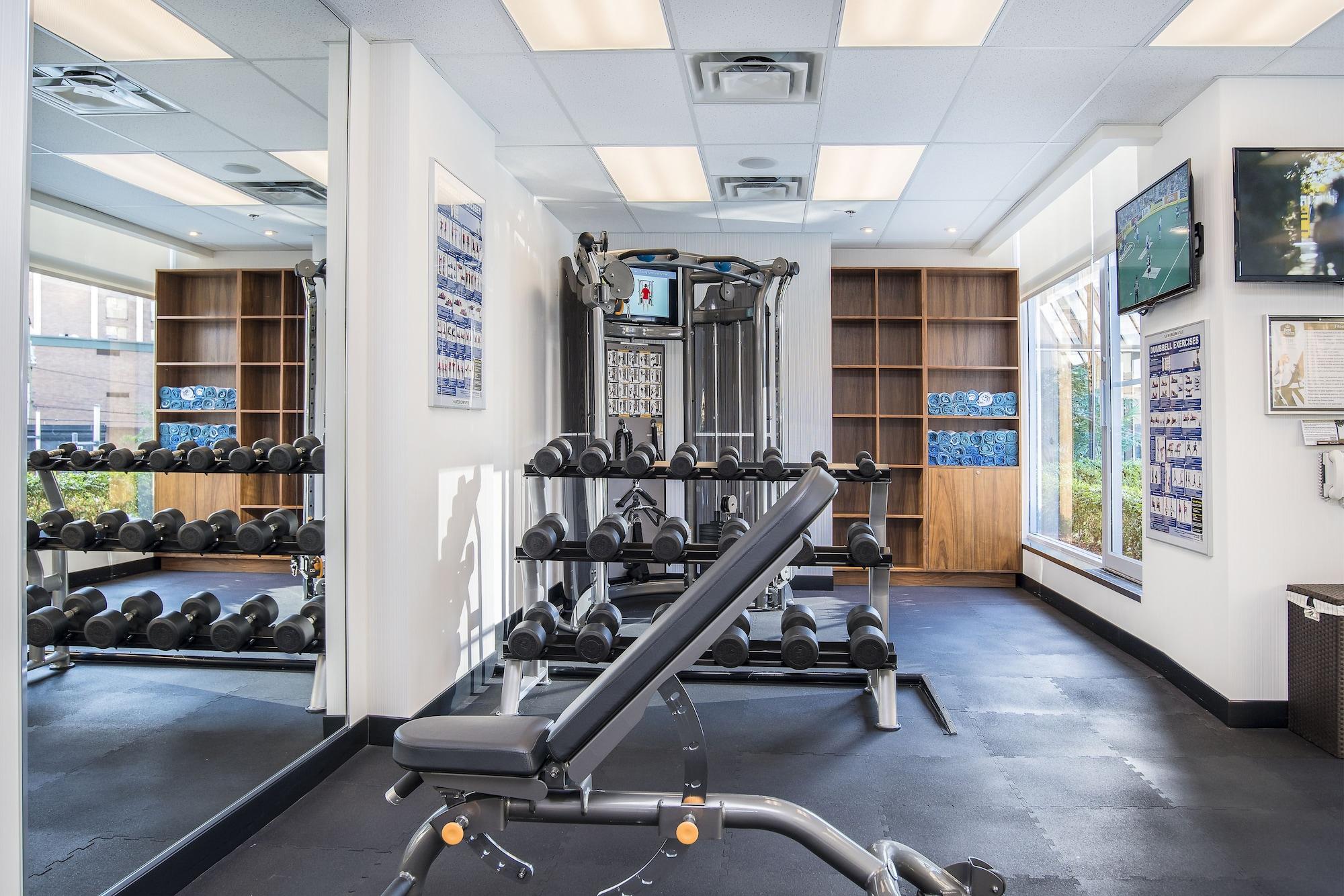 Gimnasio Best Western Premier Chateau Granville Hotel & Suites & Conf. Centre