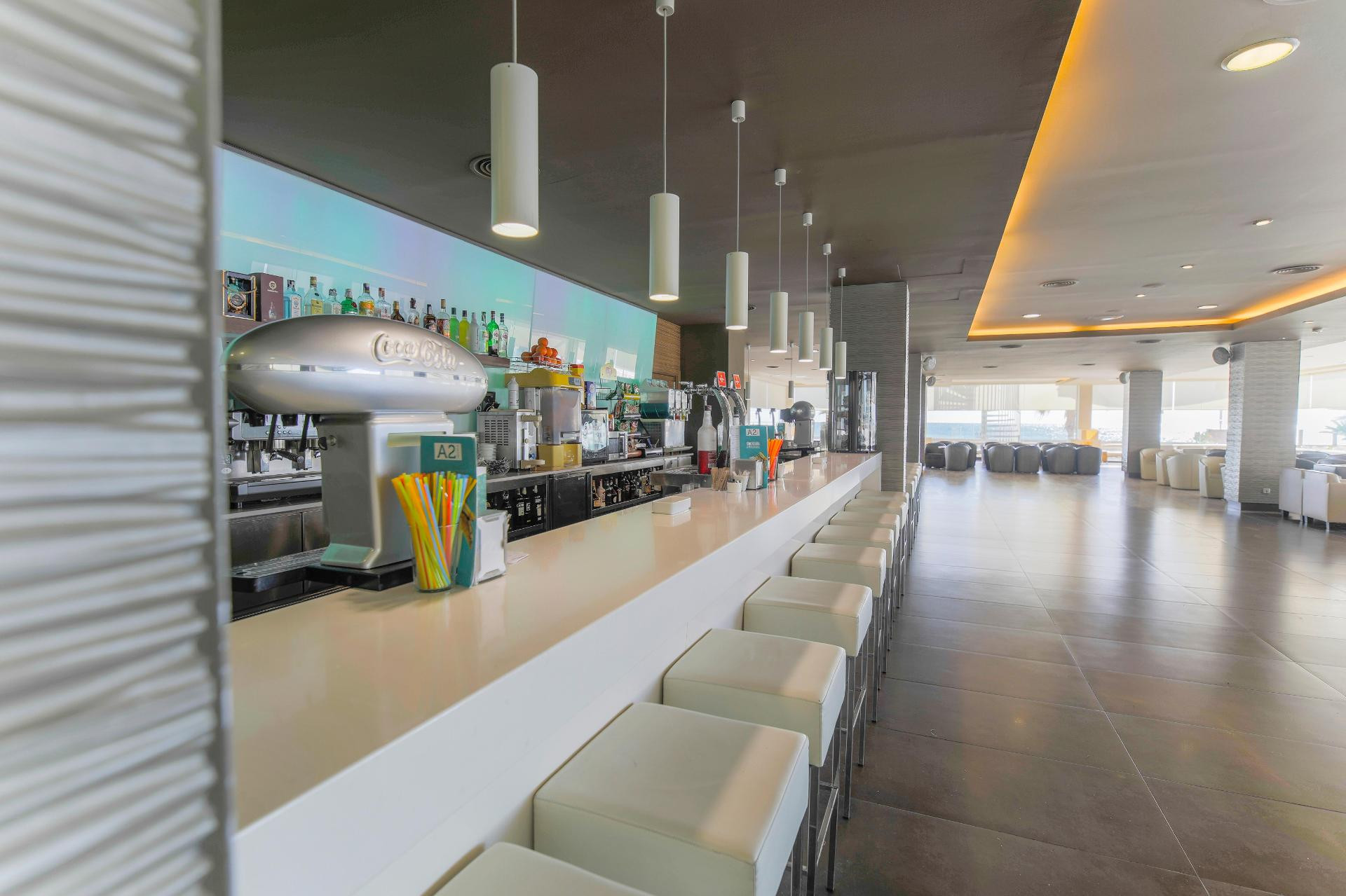 Bar/Salón Augustus