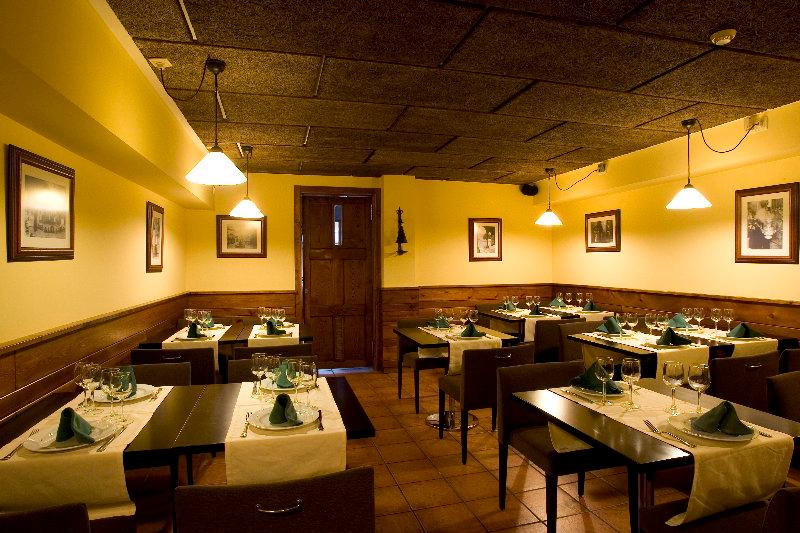 Restaurant Virxe da Cerca (Pousadas de Compostela)