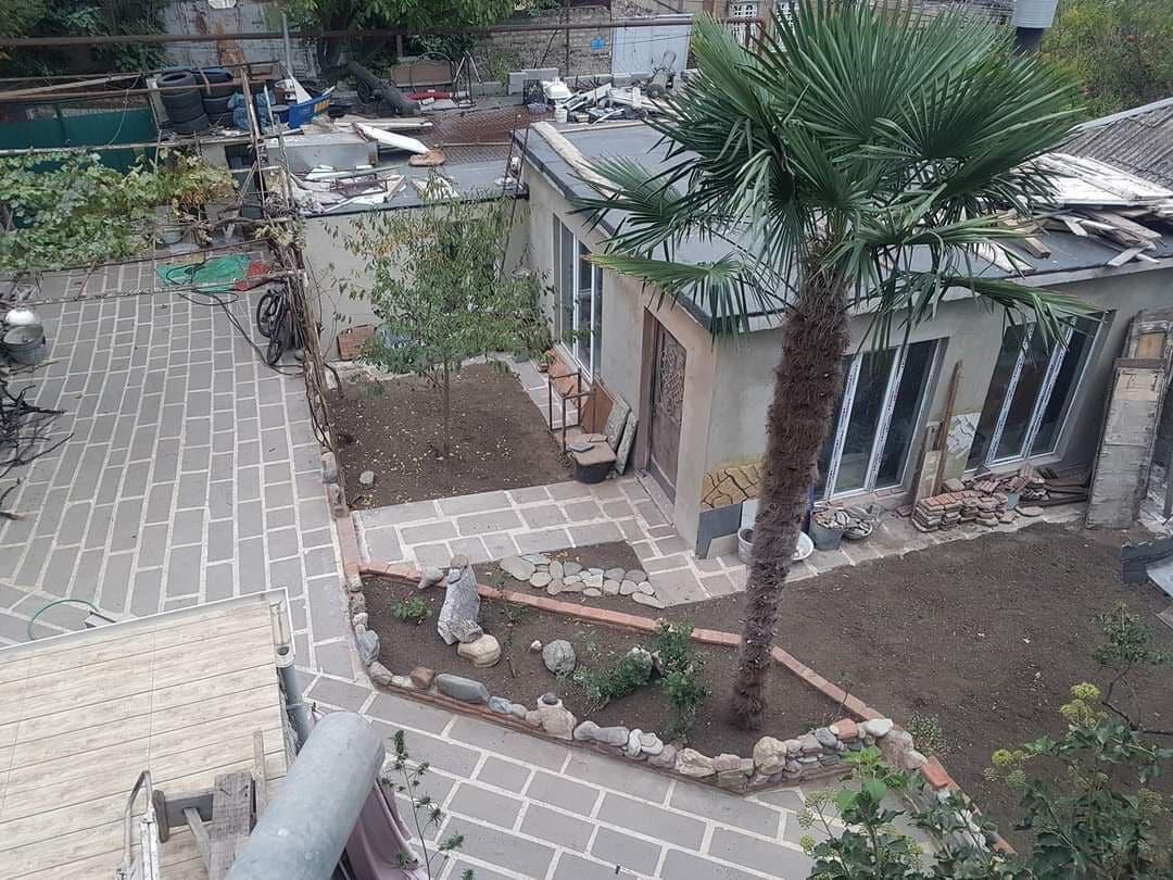 Varios Romson Tbilisi