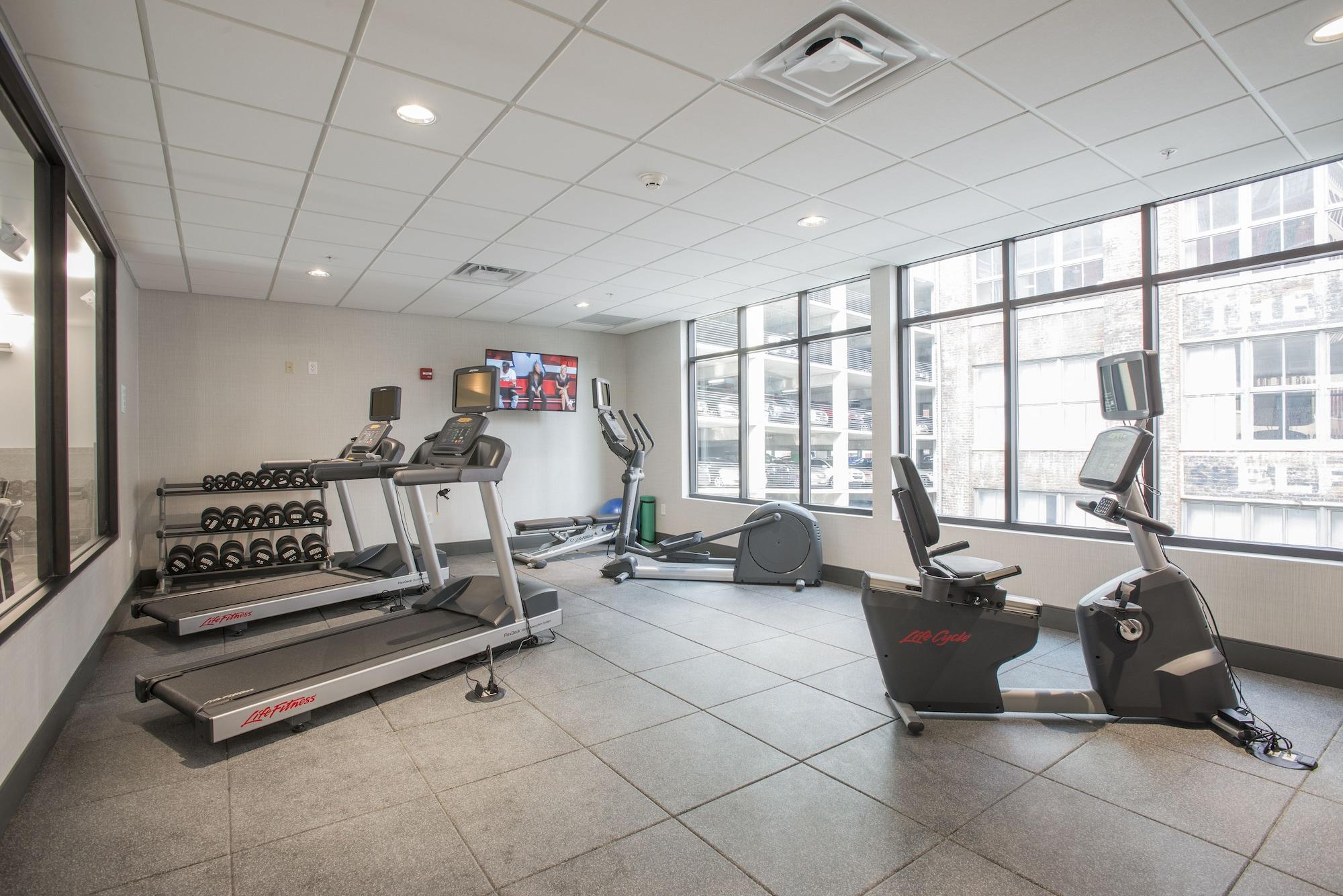 Gimnasio voco The Clair Cincinnati Downtown by IHG