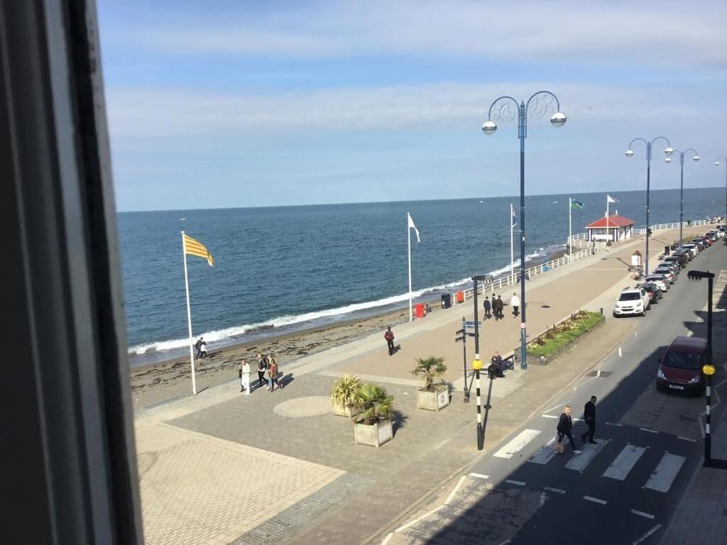 Playa Helmsman Guesthouse