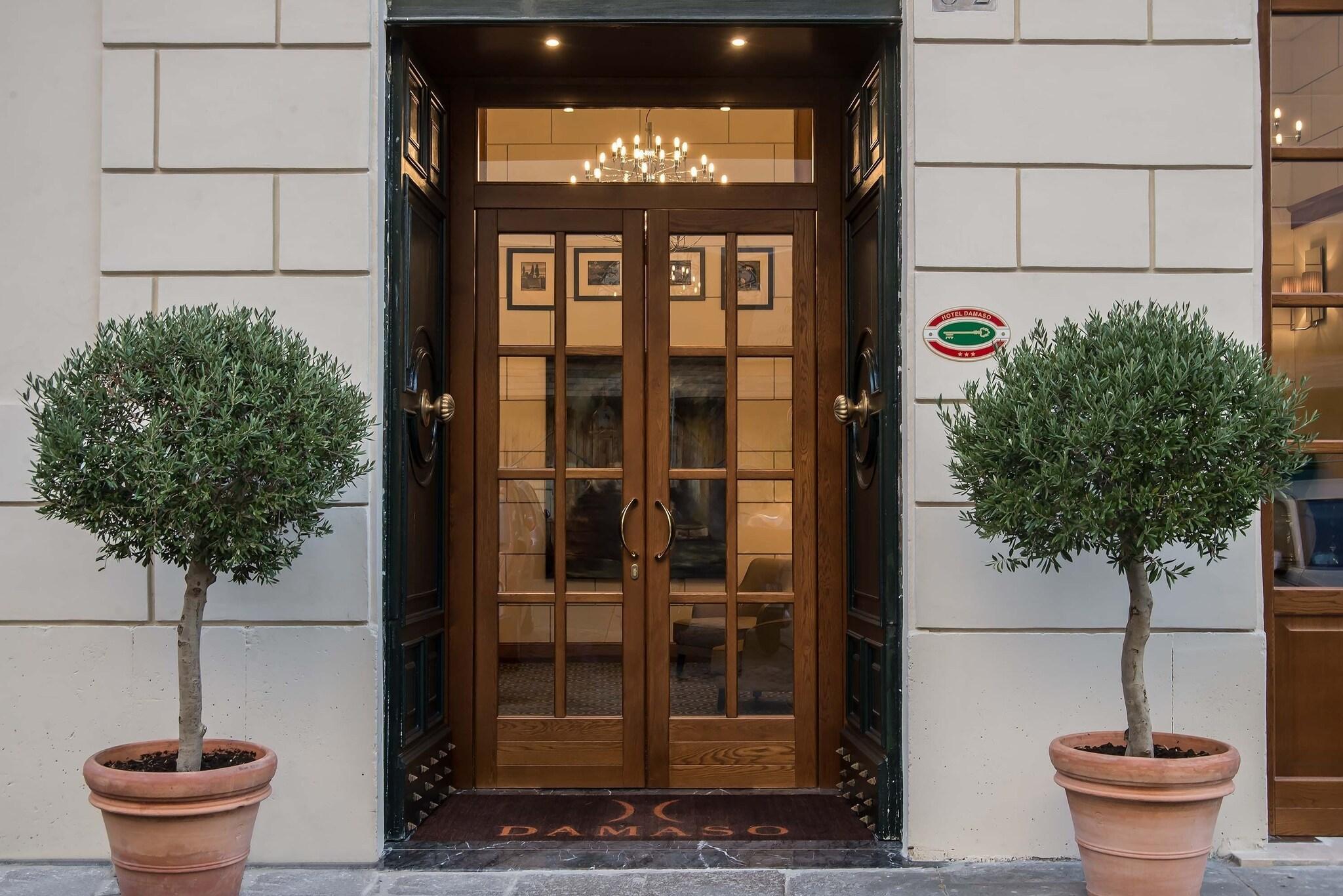 Vista Exterior Damaso Hotel