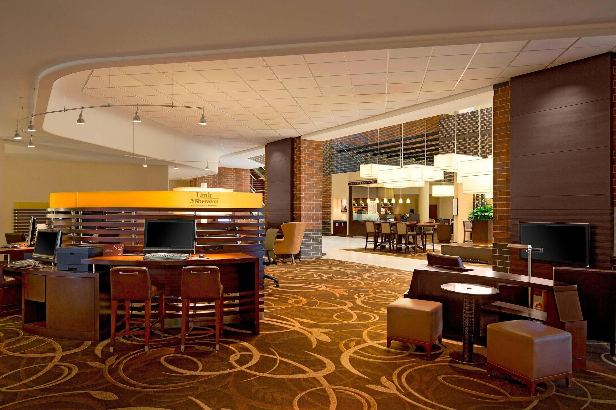 Vista Lobby Sheraton Indianapolis Hotel at Keystone Crossing