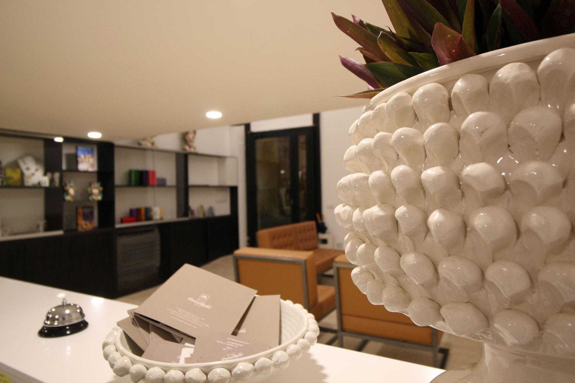 Vista Lobby Hotel Porta Reale