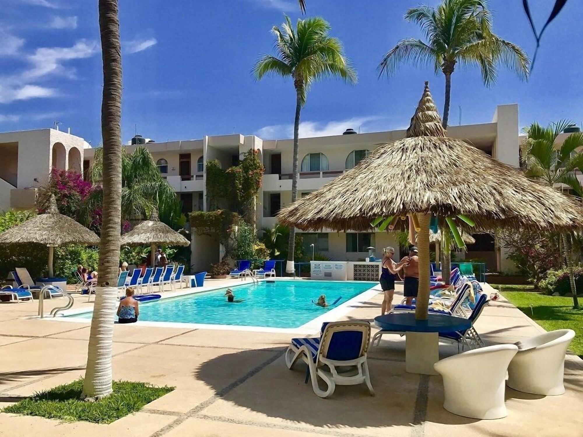 Varios Condo Playa E