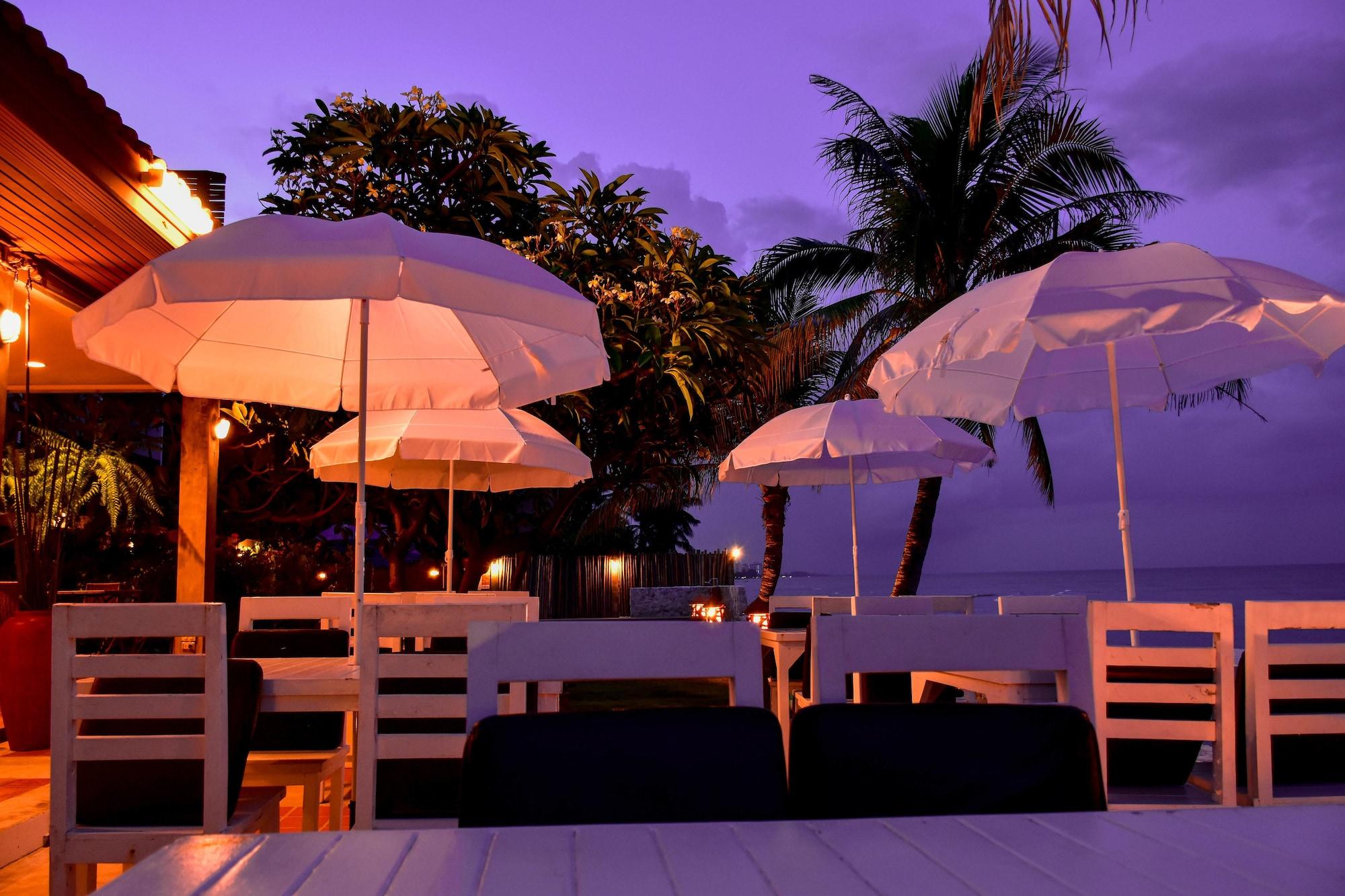 Restaurant Sea Memories White Sand Beach Hotel