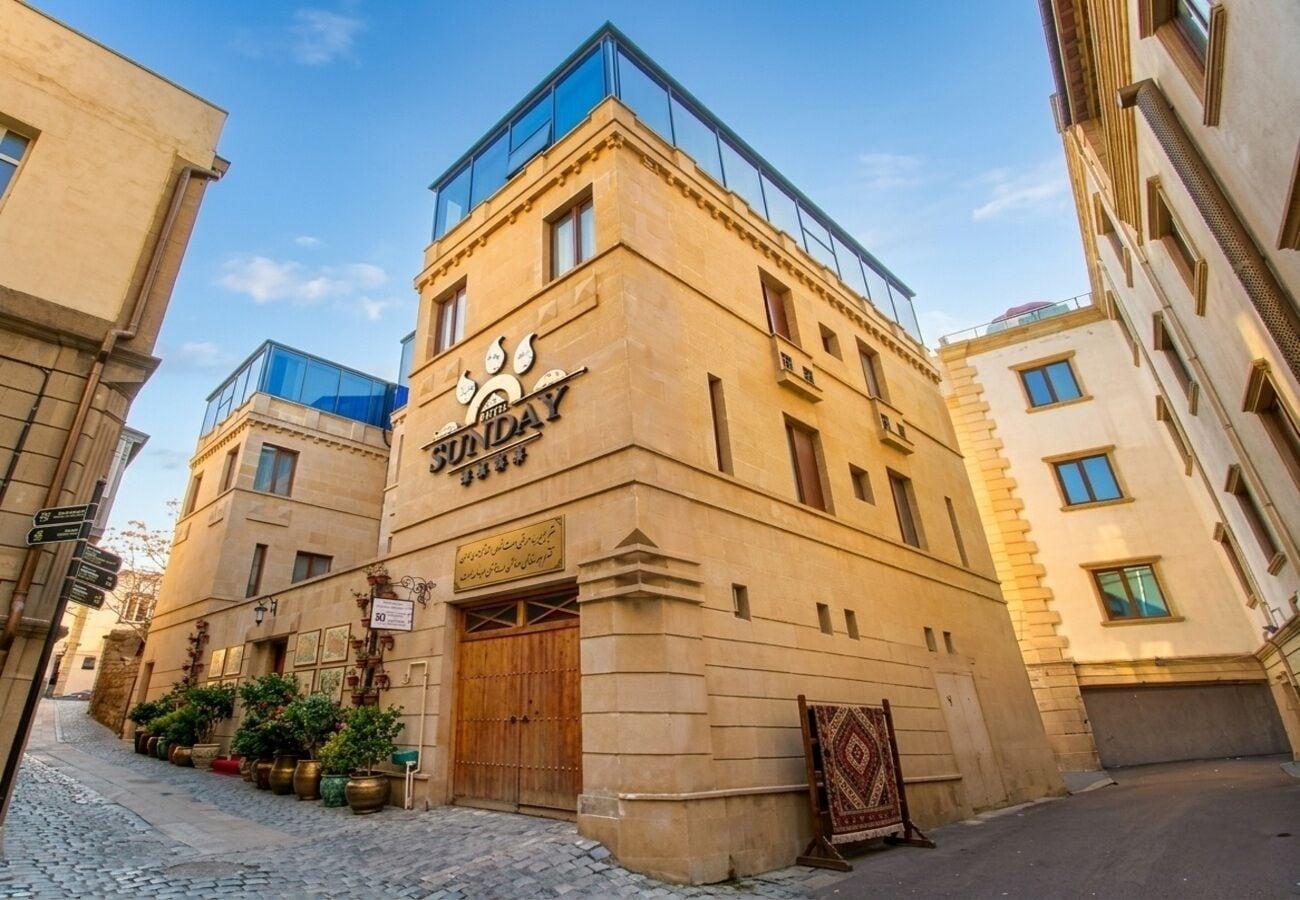 Varios Sunday Hotel