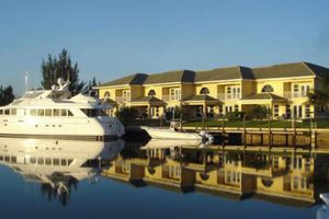 Alquiler Vacacional - Scarborough Villas #2 · Luxurious Villa - Deepwater Channel - Docks & Pool