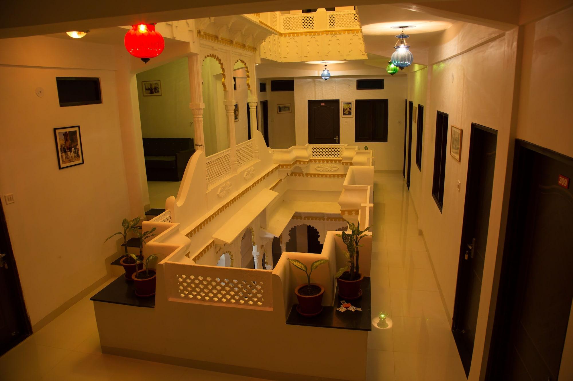 Comodidades del Alojamiento Hotel Nahargarh Palace