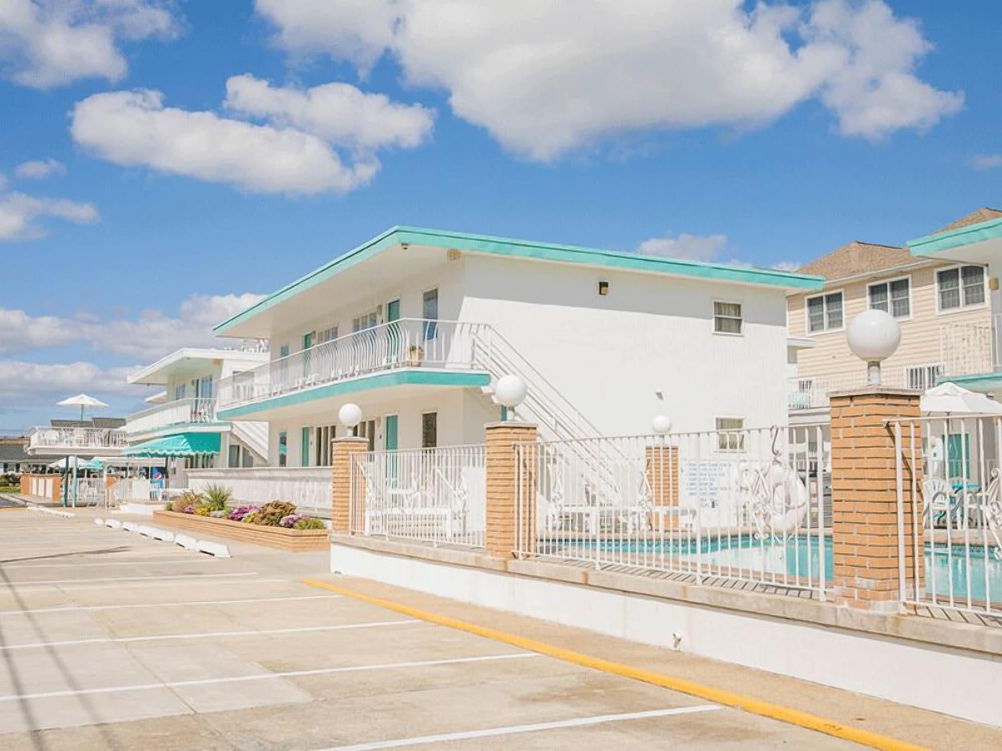 Vista Exterior Biscayne Family Resort