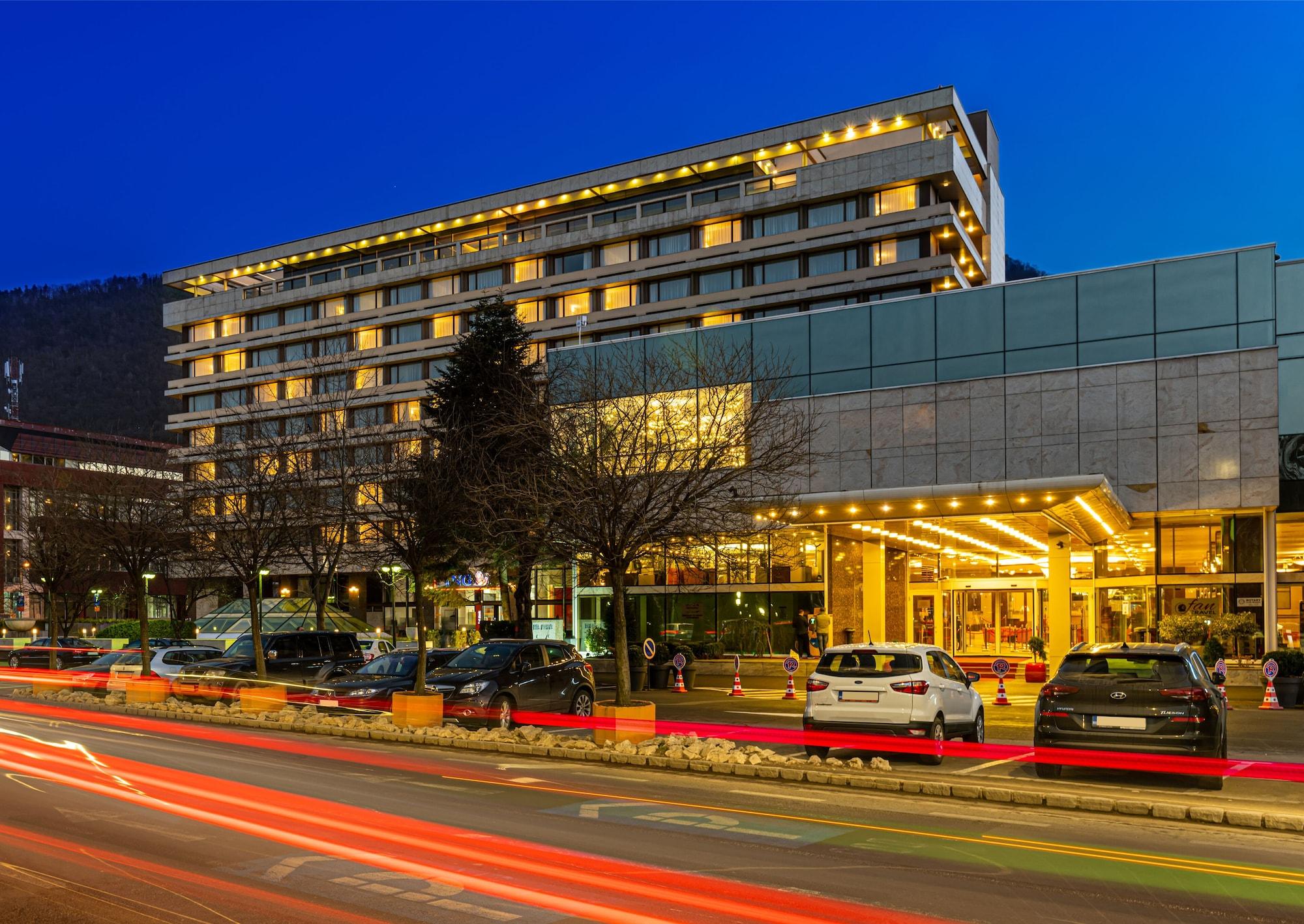 Vista Exterior Aro Palace Hotel