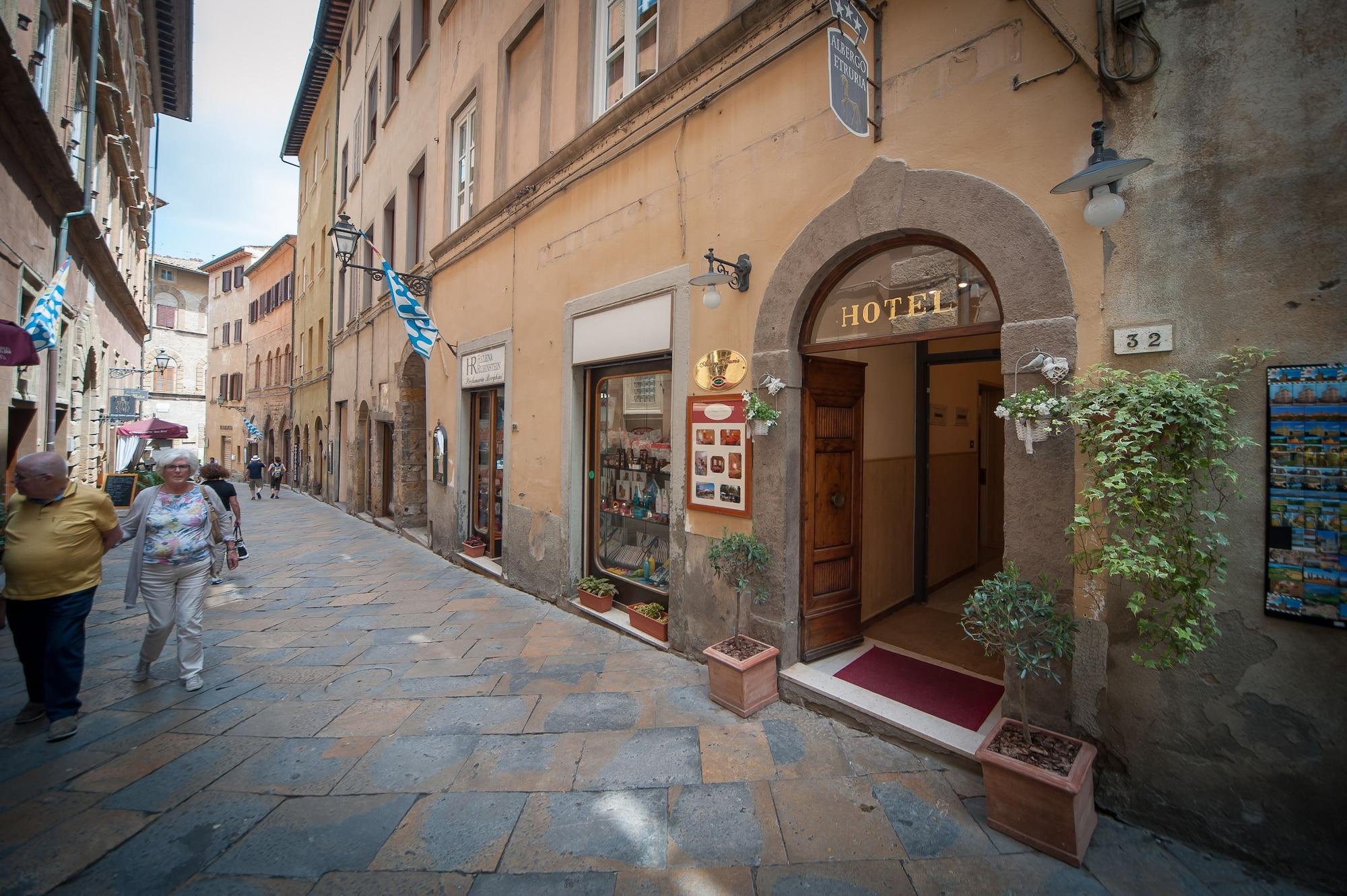 Vista Exterior Albergo Etruria