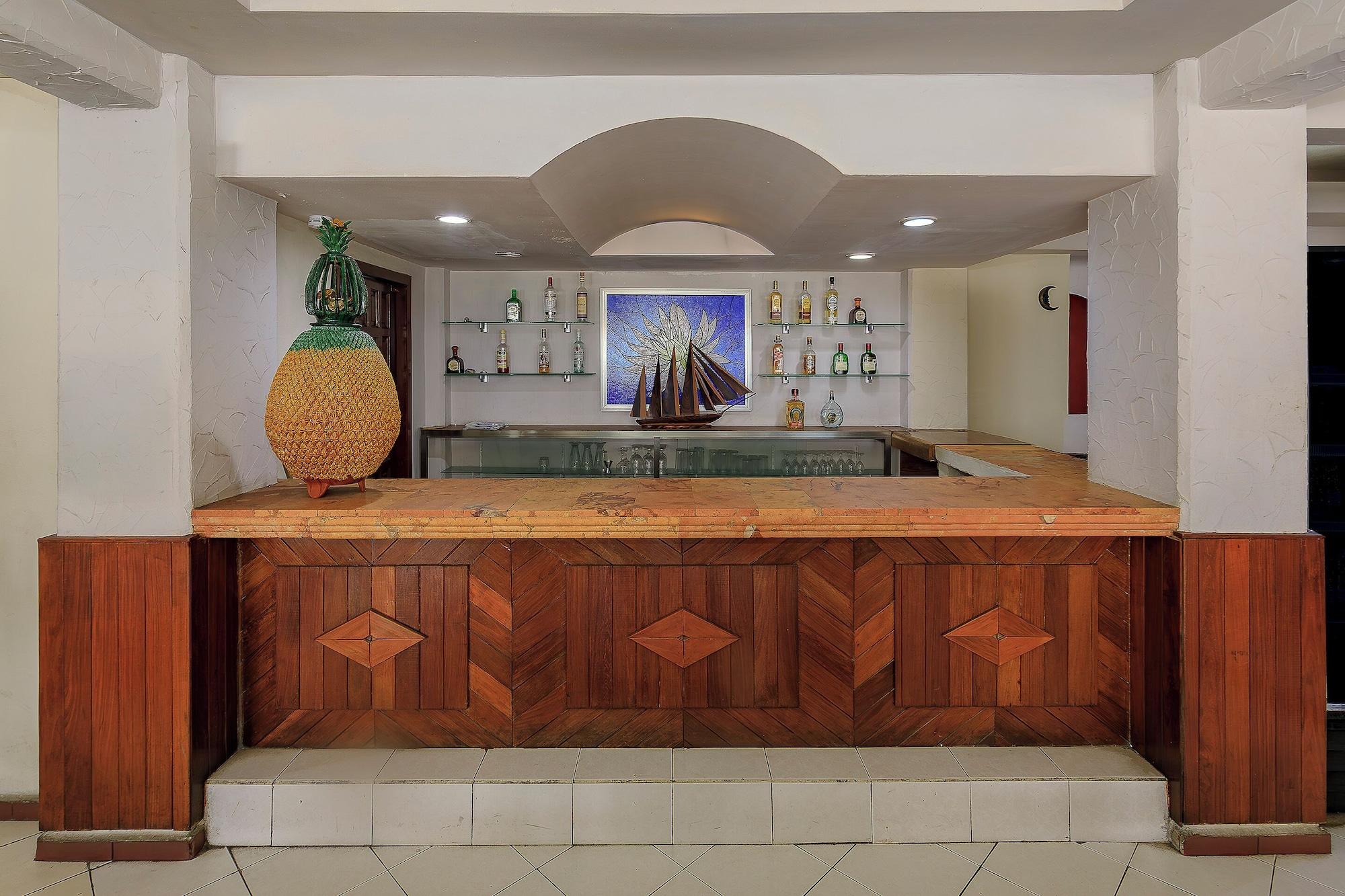 Bar/Salón Palette Hotel Batab