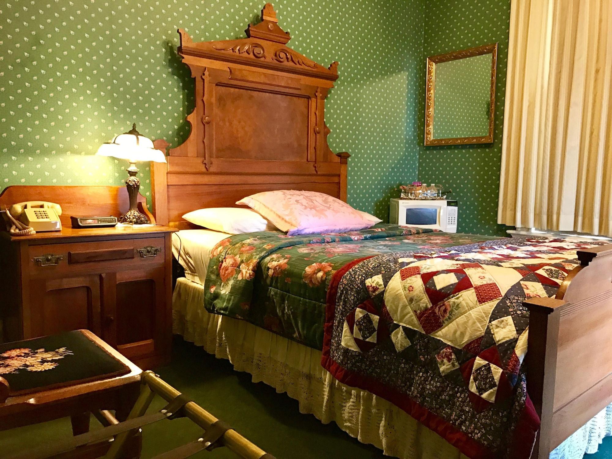 Habitación Redstone Inn And Suites