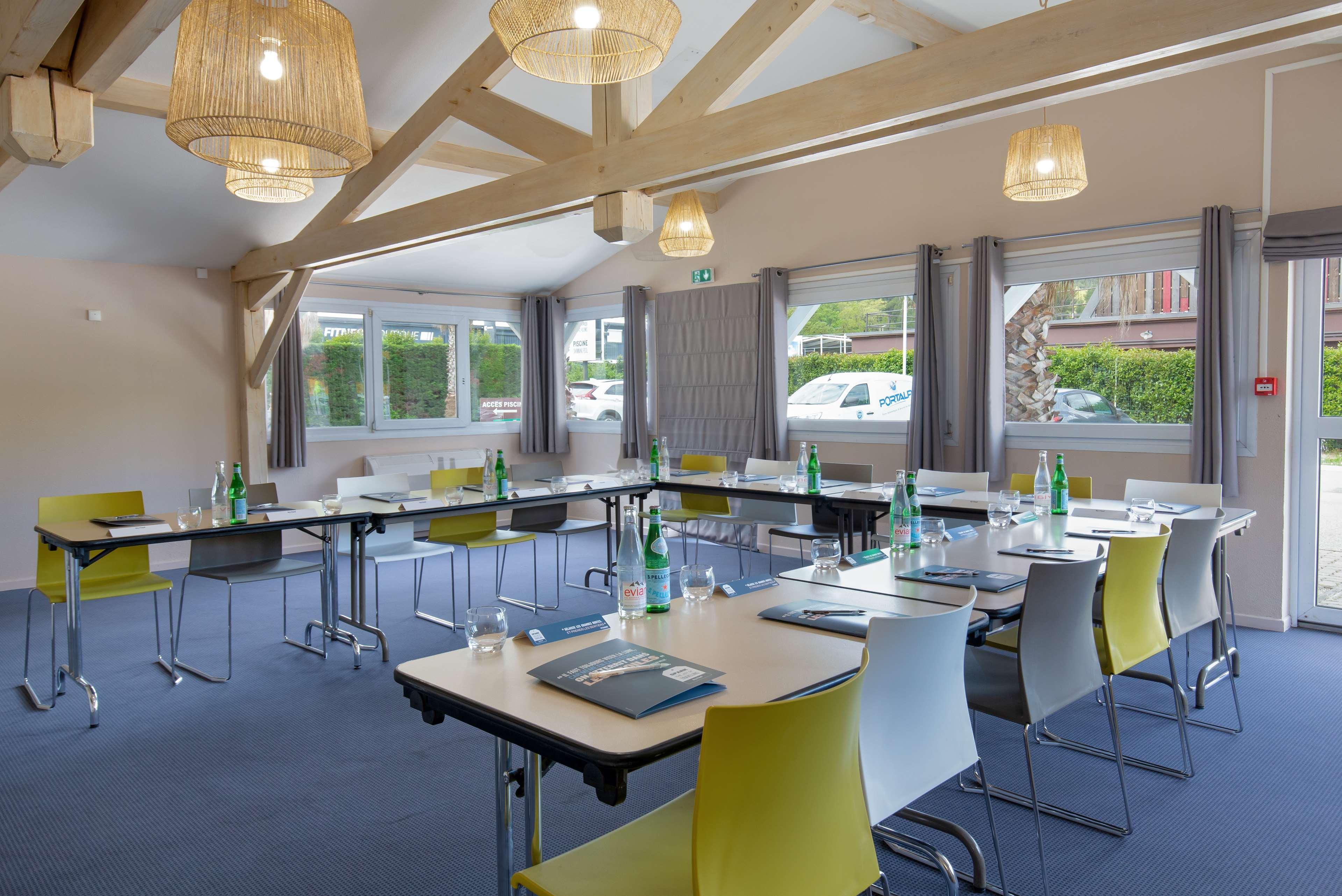 Sala de Reuniones ibis Styles Aubagne Gemenos