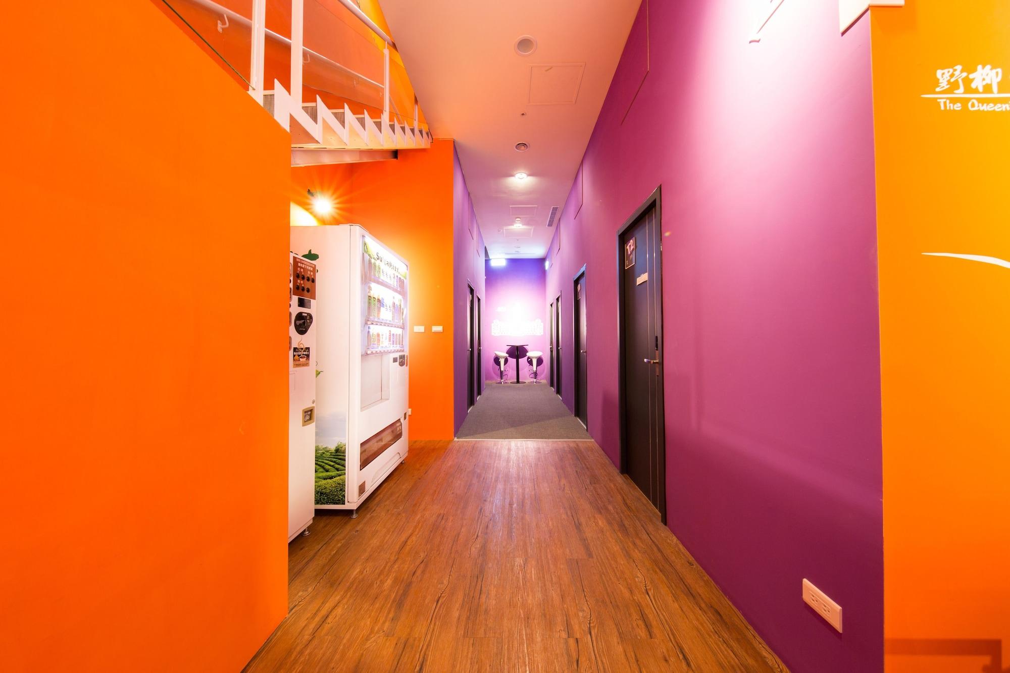 Varios SleepBox Hotel - Ximen
