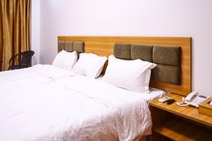 Alojamiento - Chinese Business Hotel